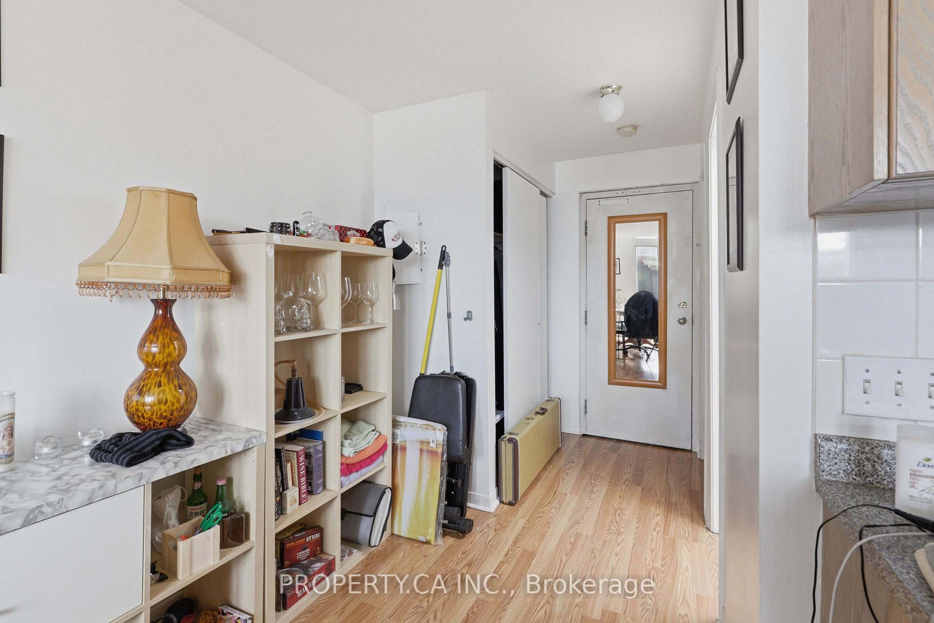 520 Bloor Street W 3 Floor