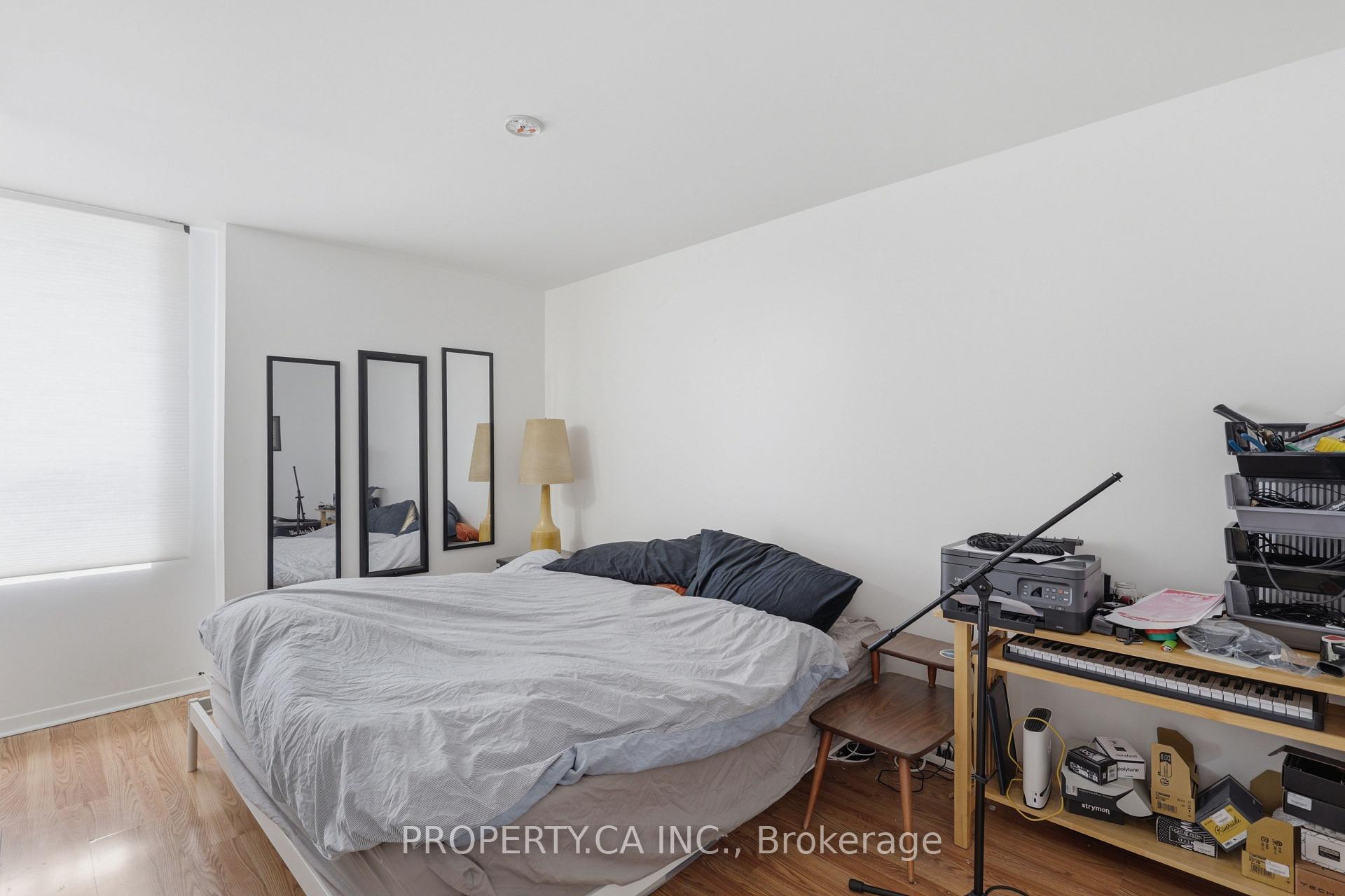 520 Bloor Street W 3 Floor