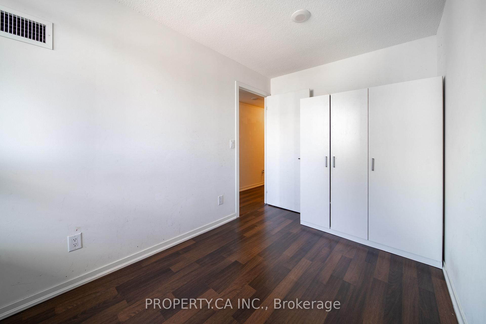 38 Joe Shuster Way 1320