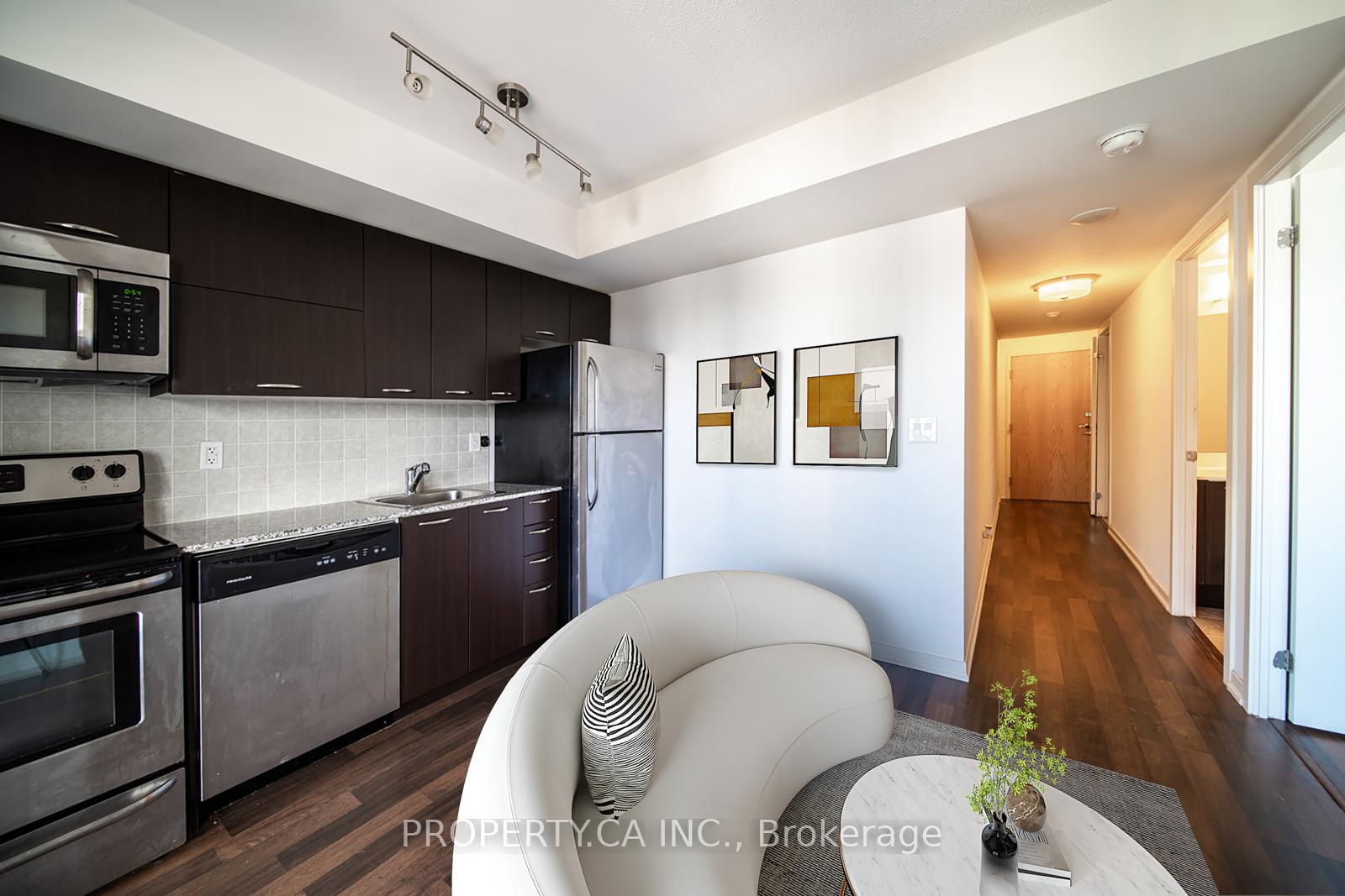 38 Joe Shuster Way 1320