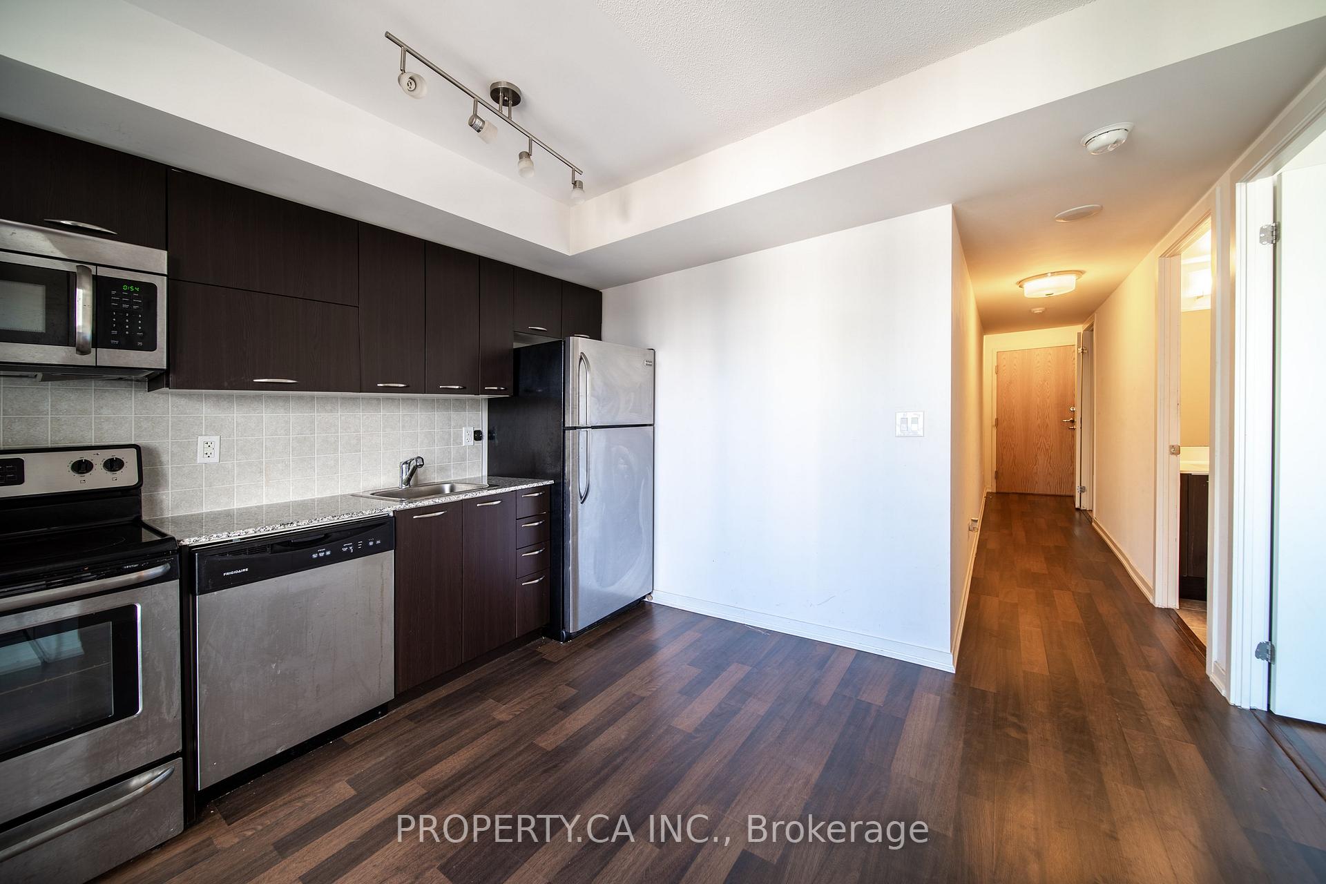 38 Joe Shuster Way 1320
