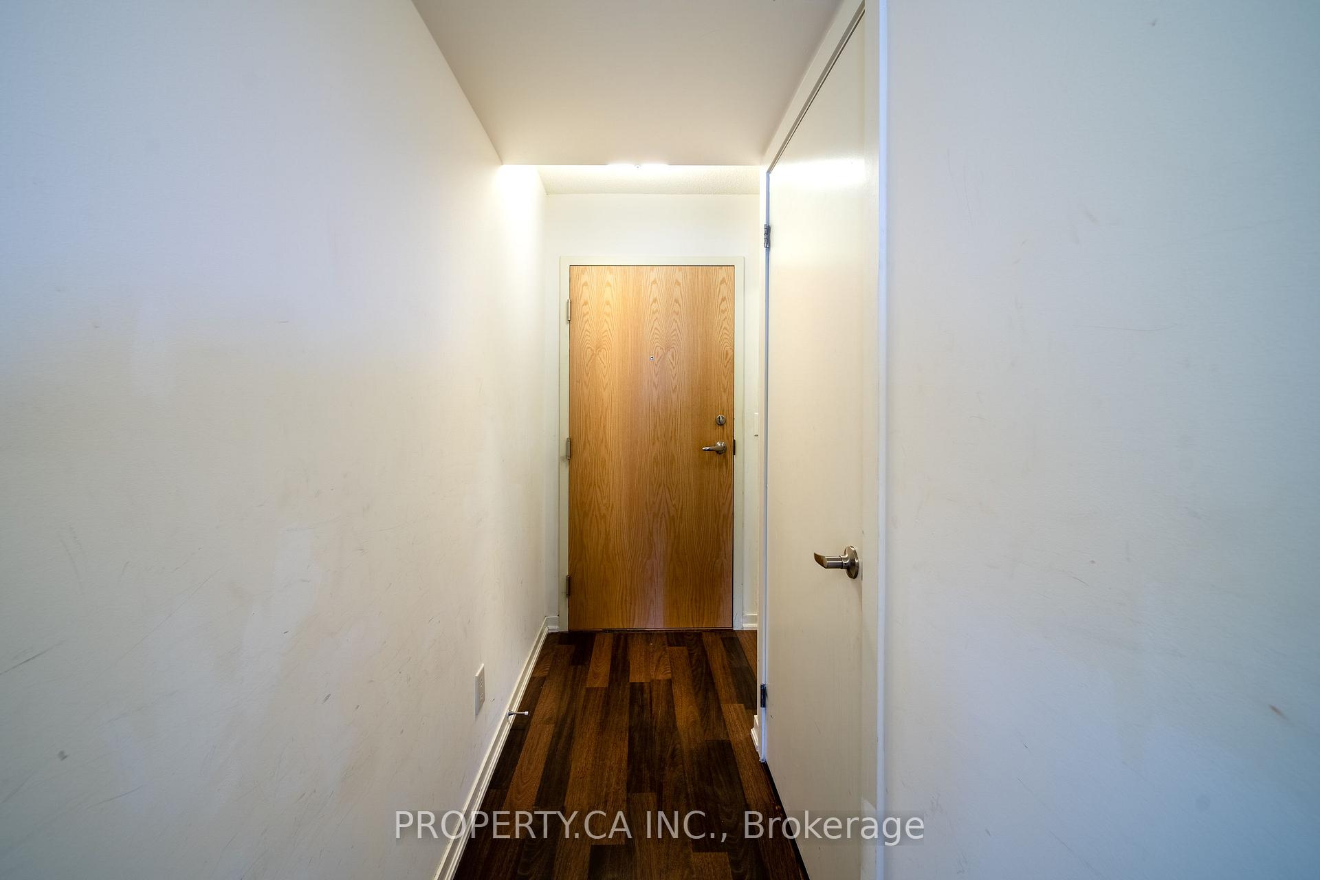 38 Joe Shuster Way 1320