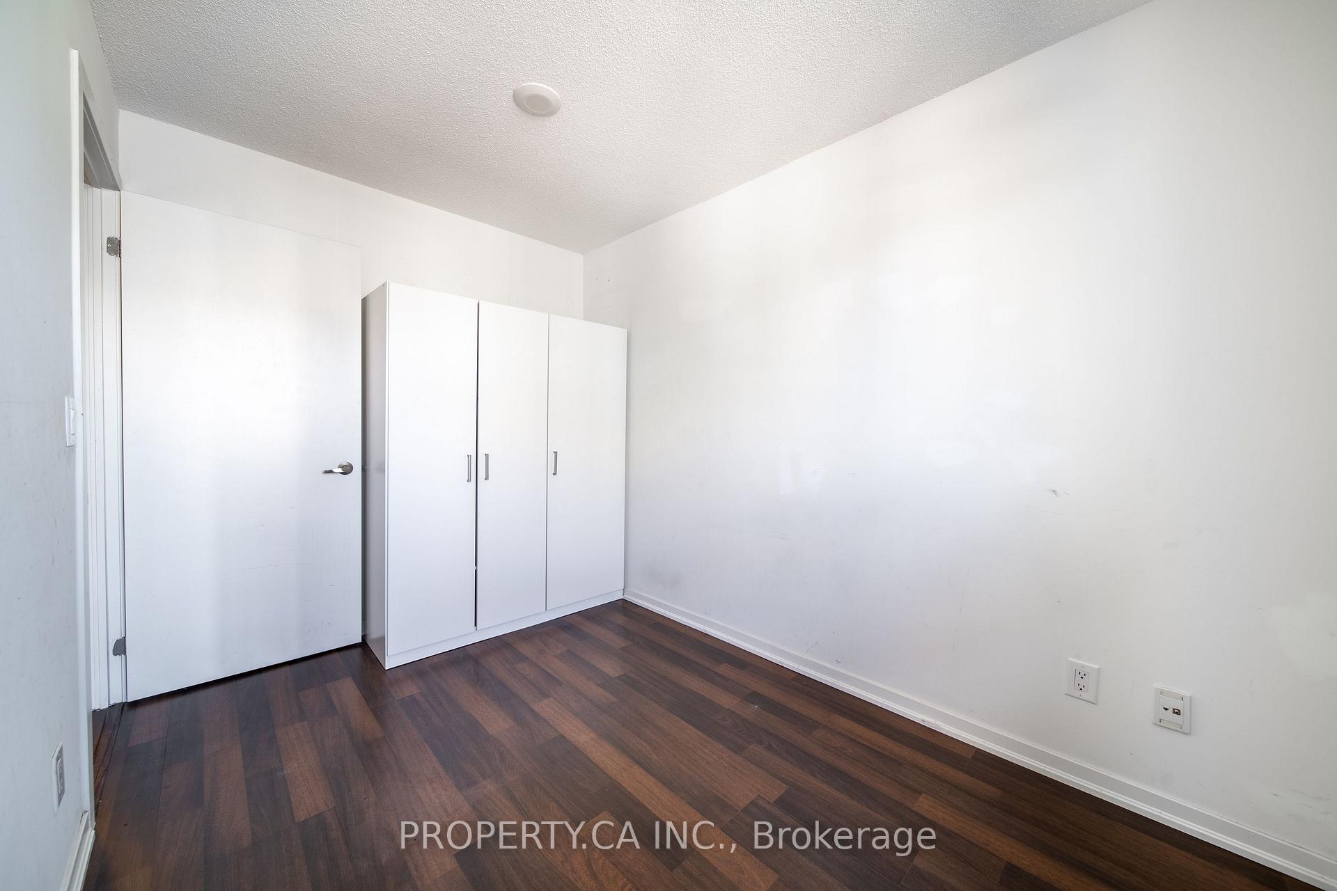 38 Joe Shuster Way 1320