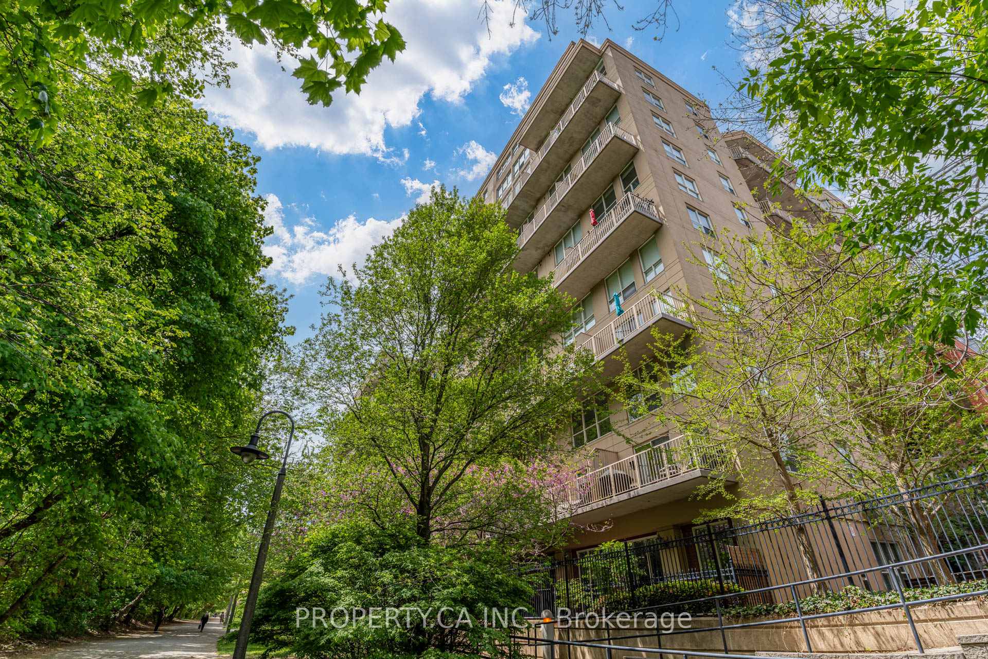 139 Merton Street 129