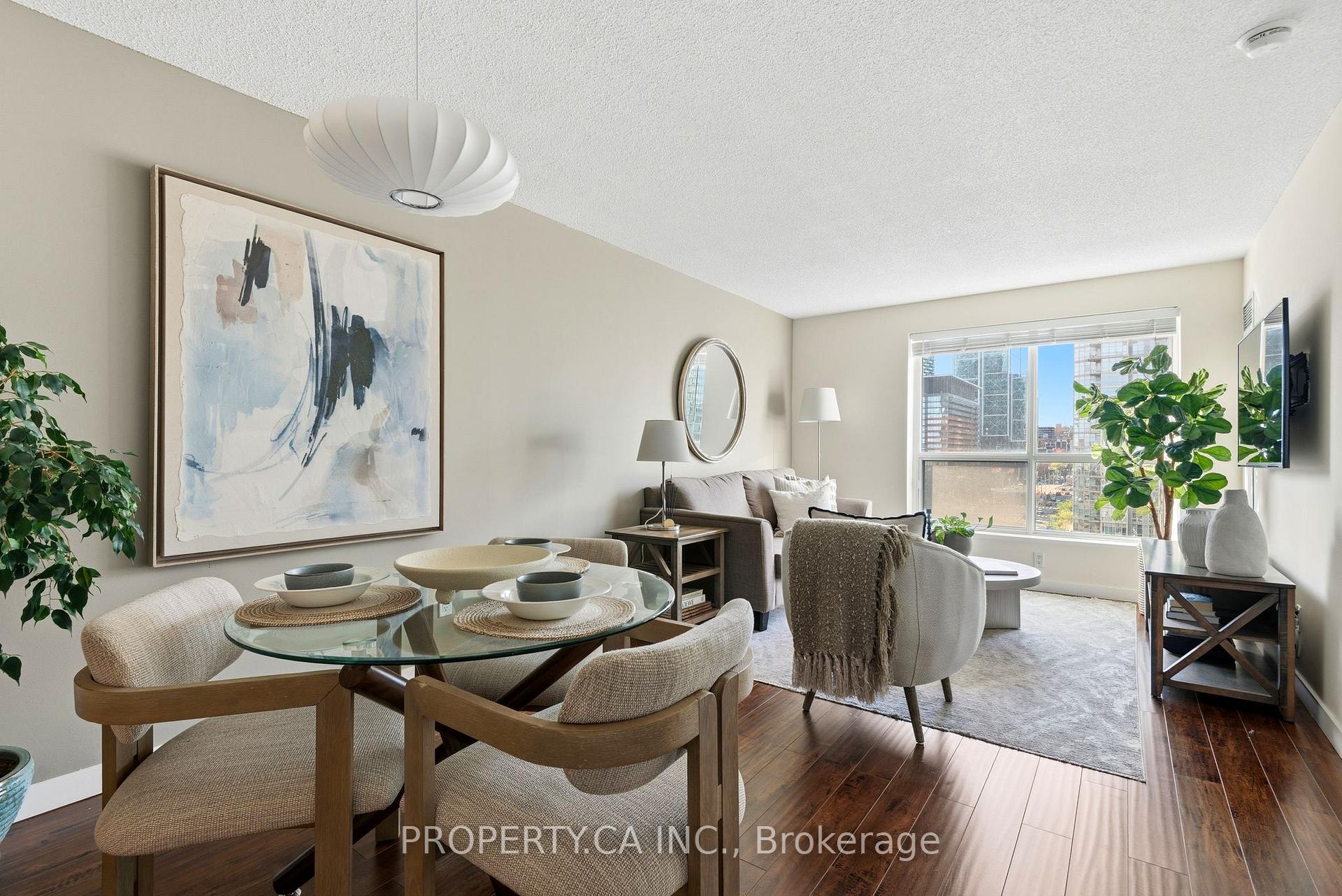 410 Queens Quay W 1105