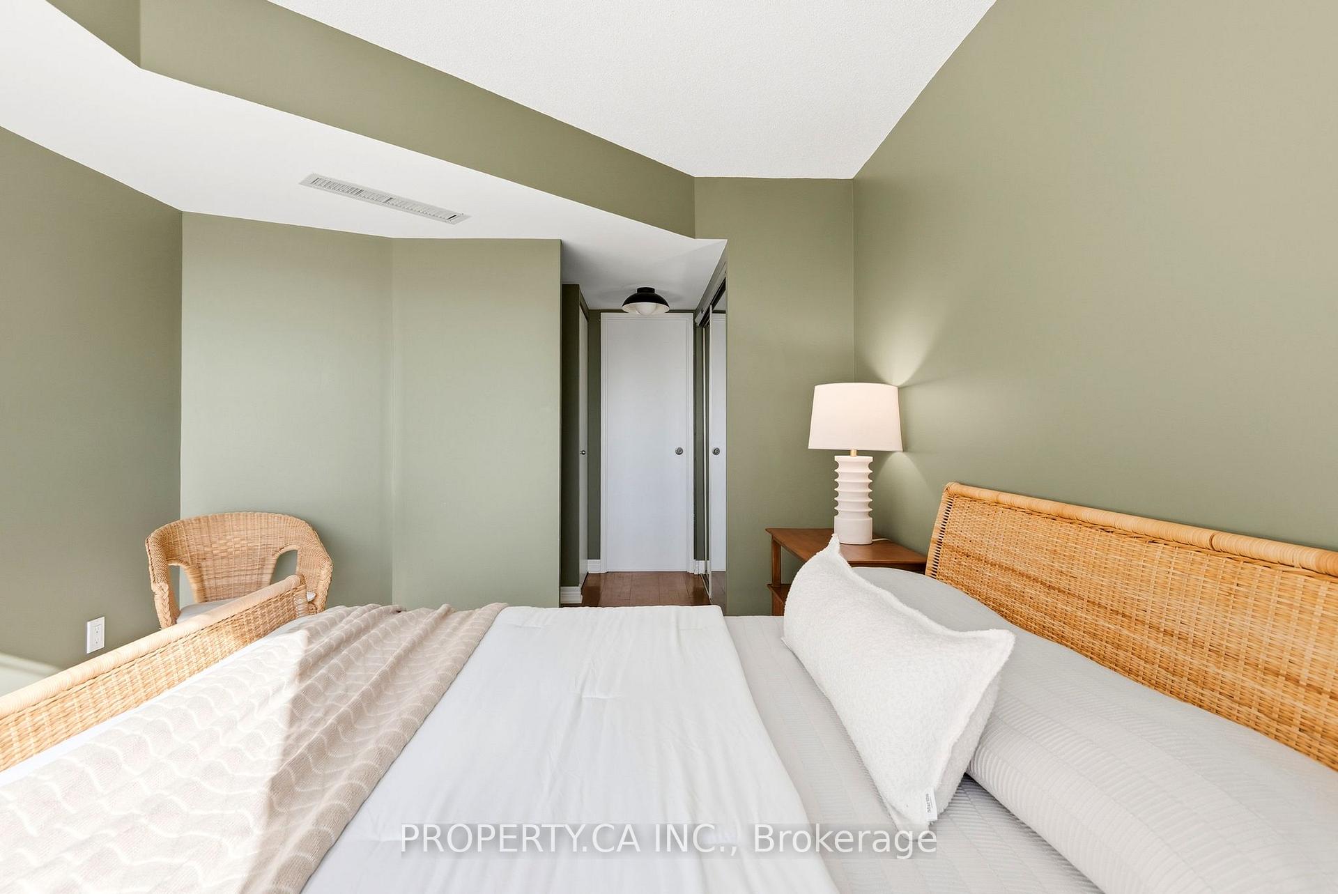1001 Bay Street #2101