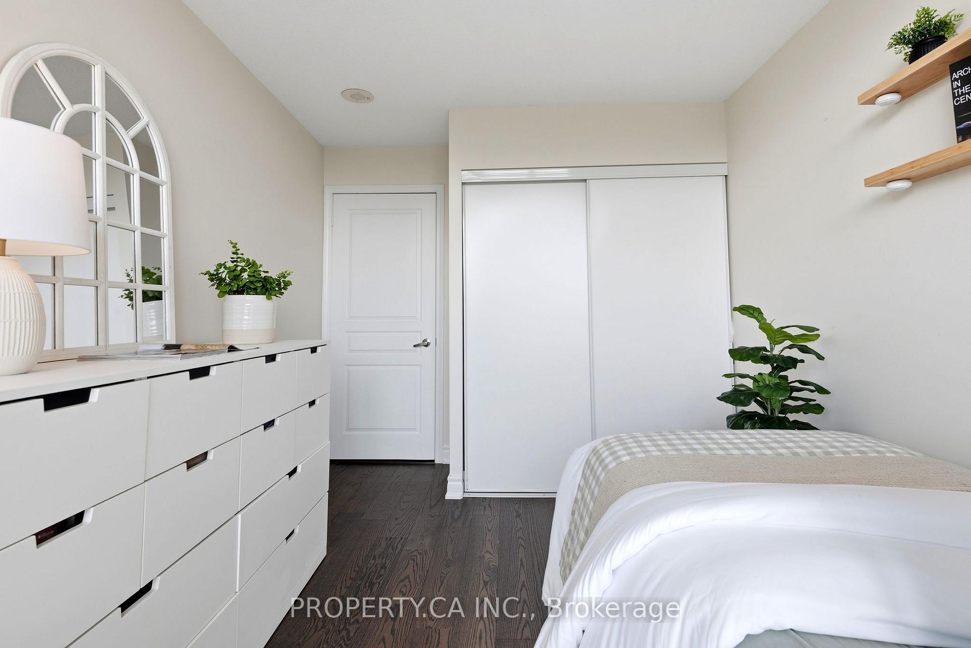 509 Beecroft Road 307