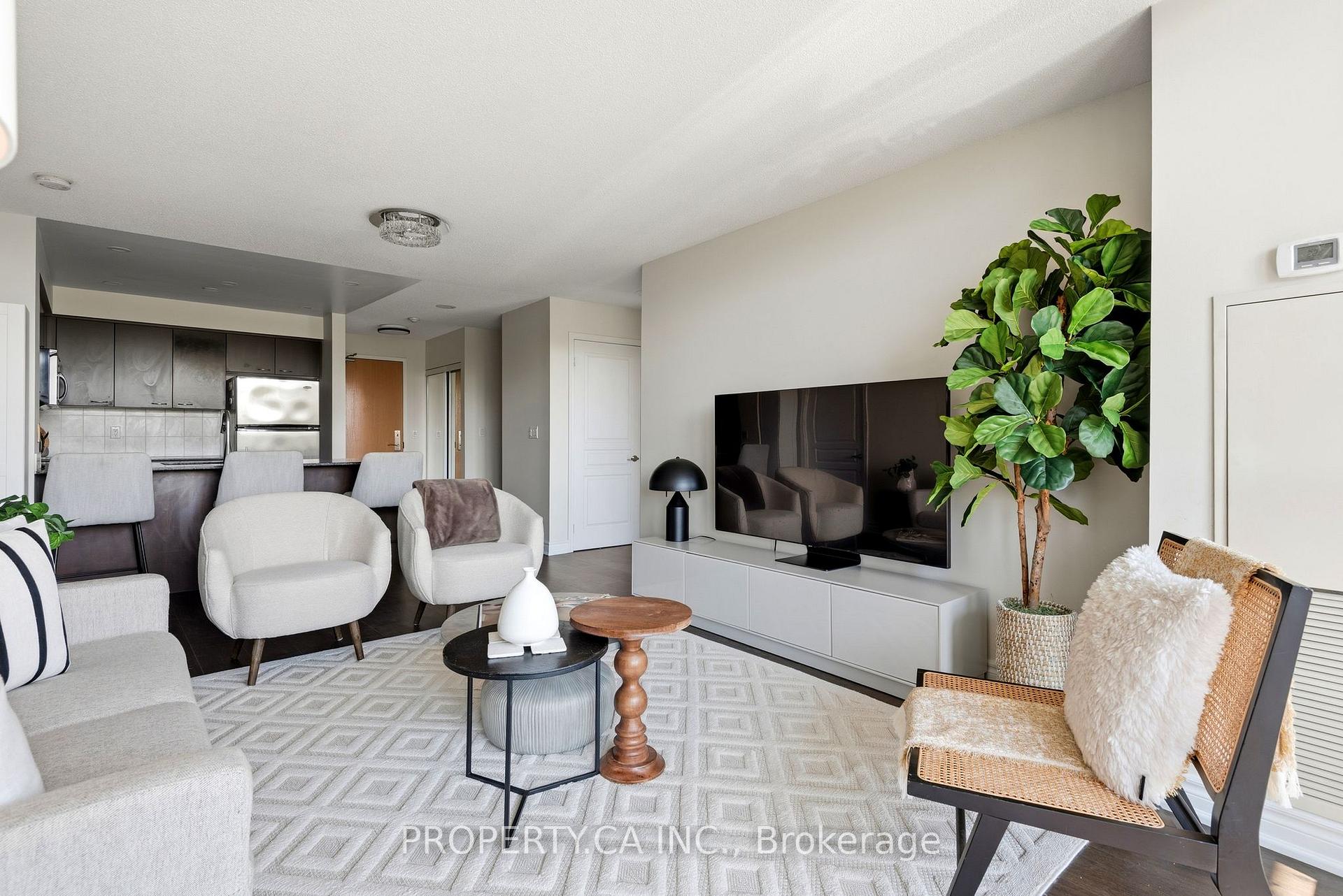 509 Beecroft Road 307