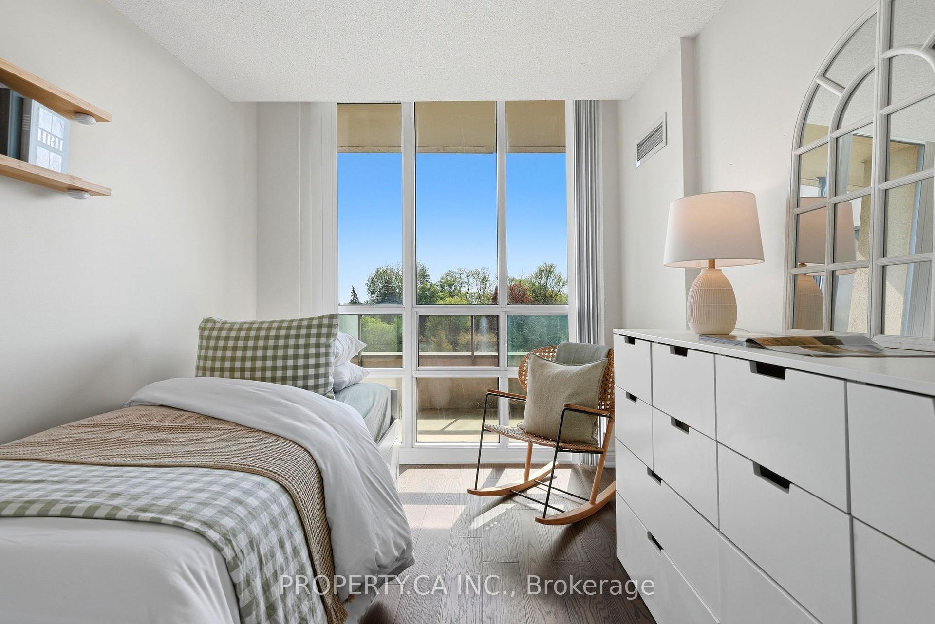 509 Beecroft Road 307