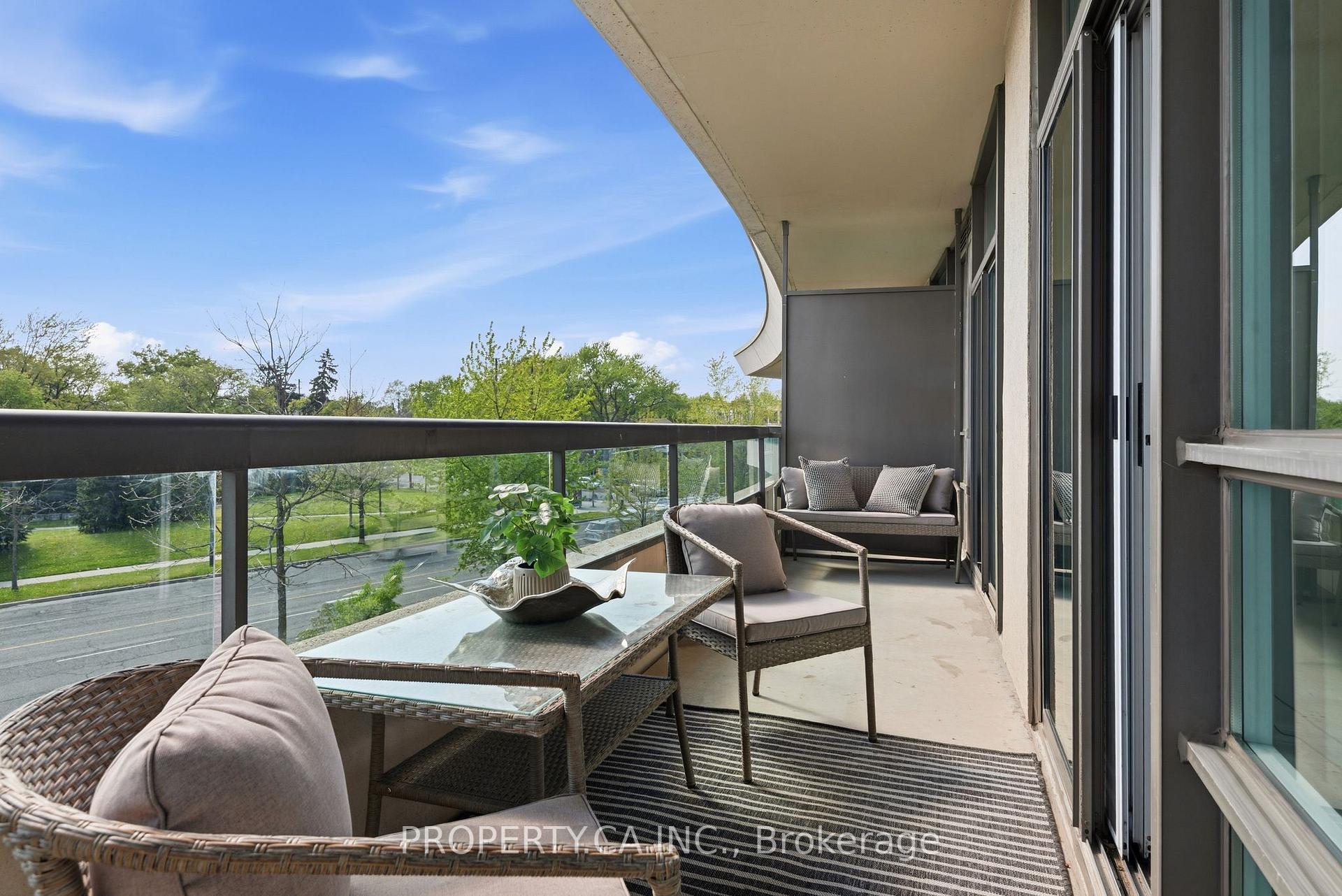509 Beecroft Road 307