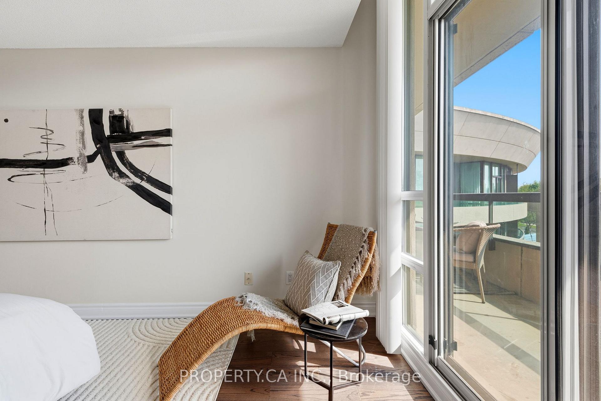 509 Beecroft Road 307