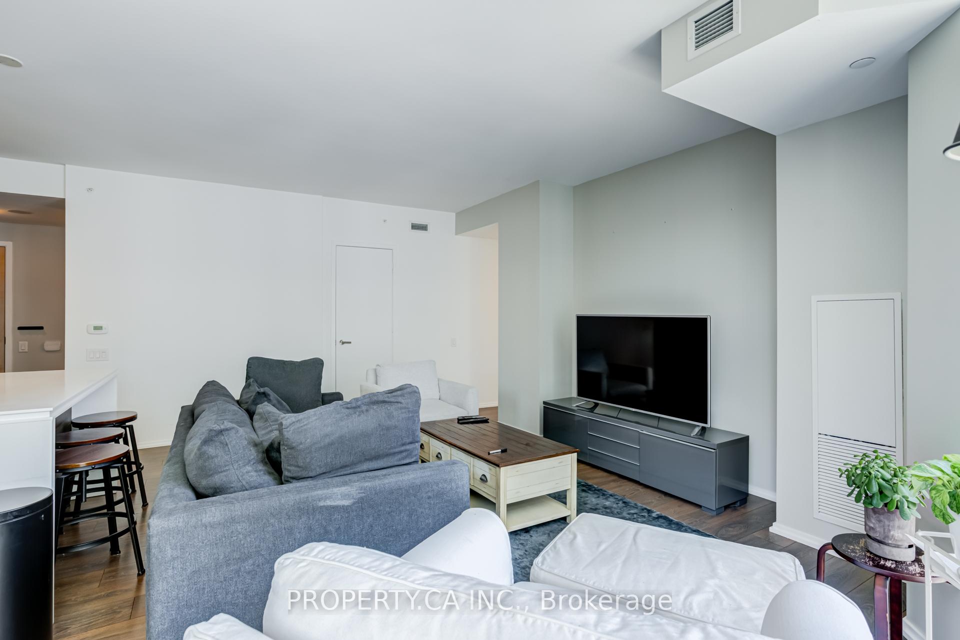45 Charles Street E 502