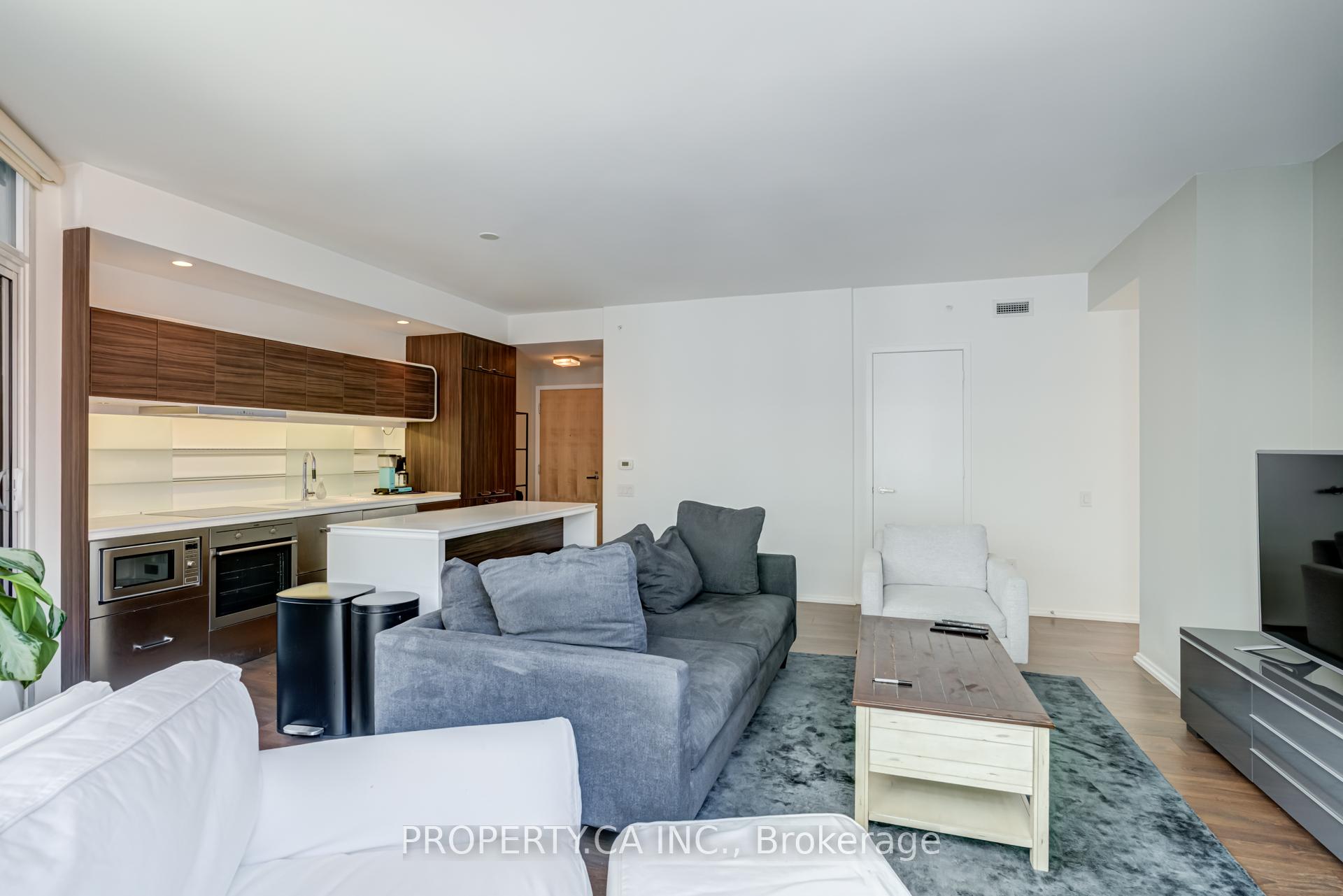 45 Charles Street E 502