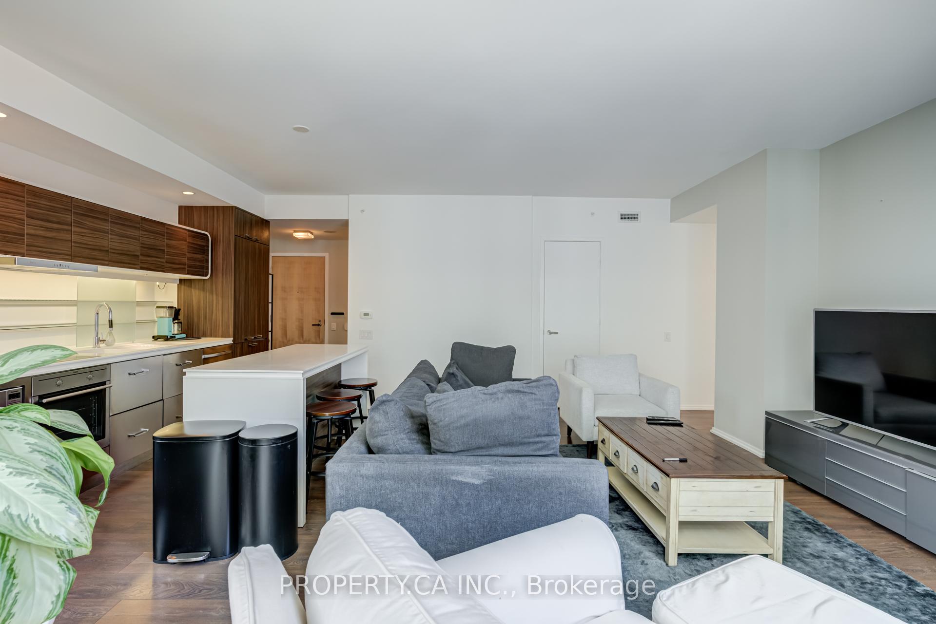 45 Charles Street E 502