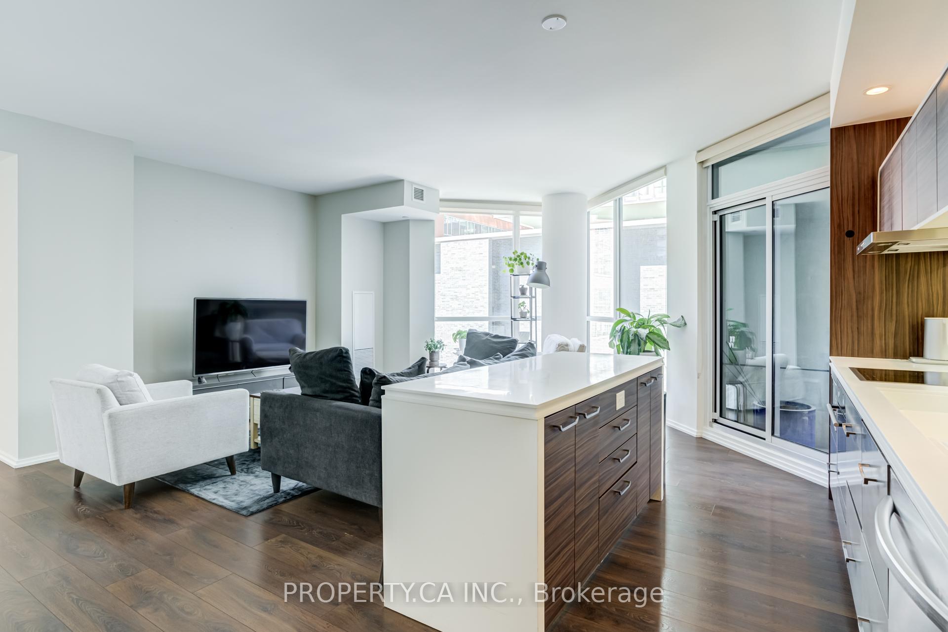 45 Charles Street E 502