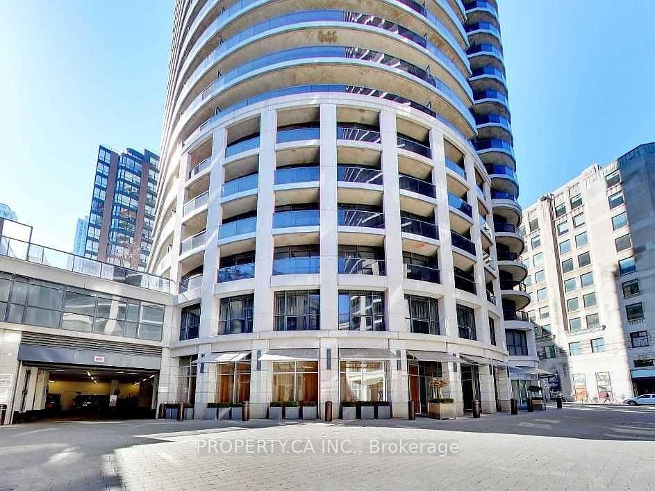 21 Carlton Street 502