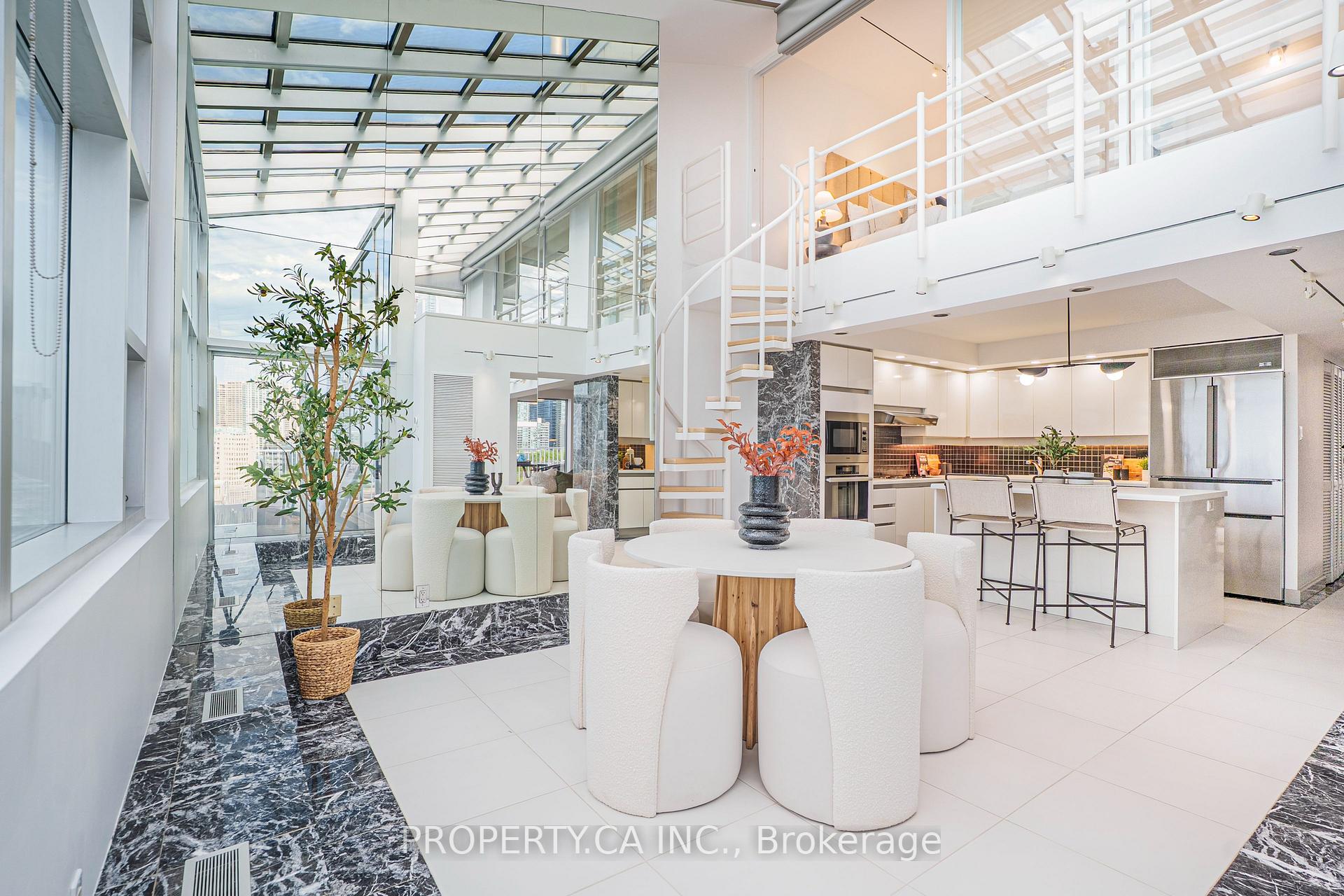 401 Queens Quay W 707