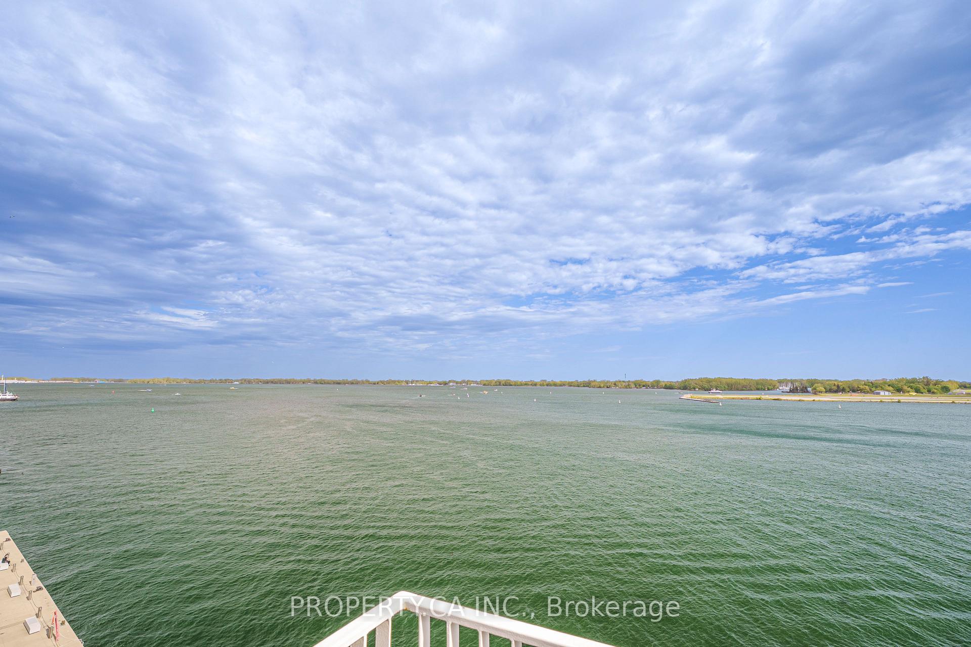 401 Queens Quay W 707