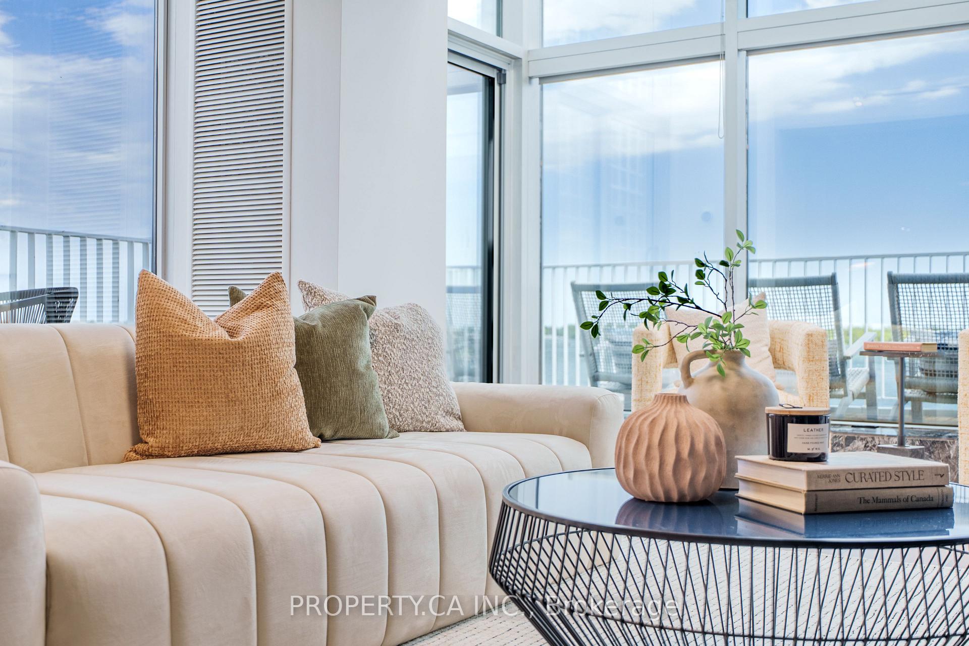 401 Queens Quay W 707