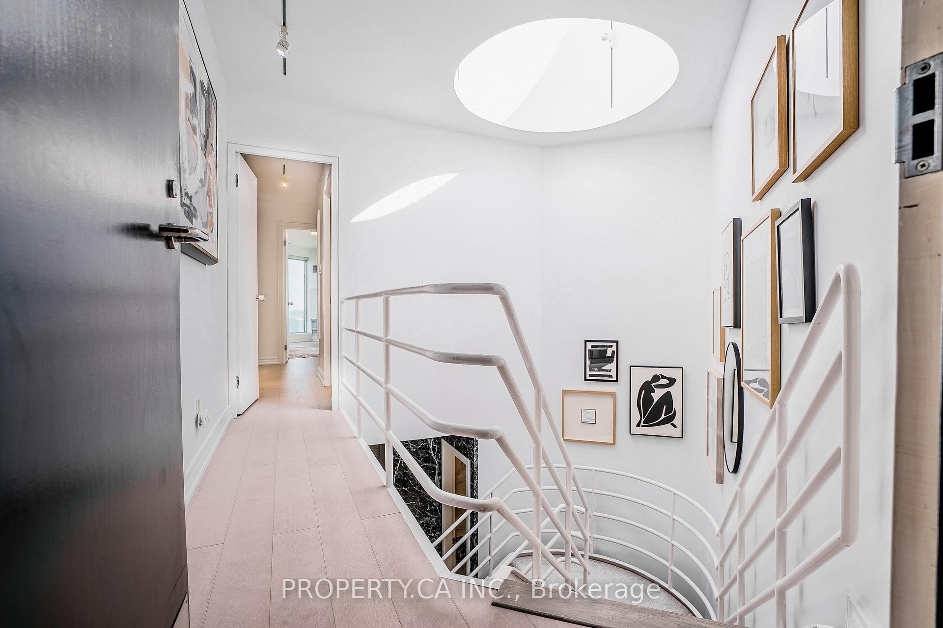 401 Queens Quay W 707