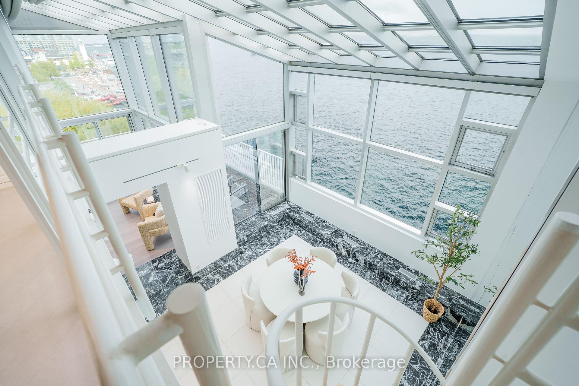 401 Queens Quay W 707