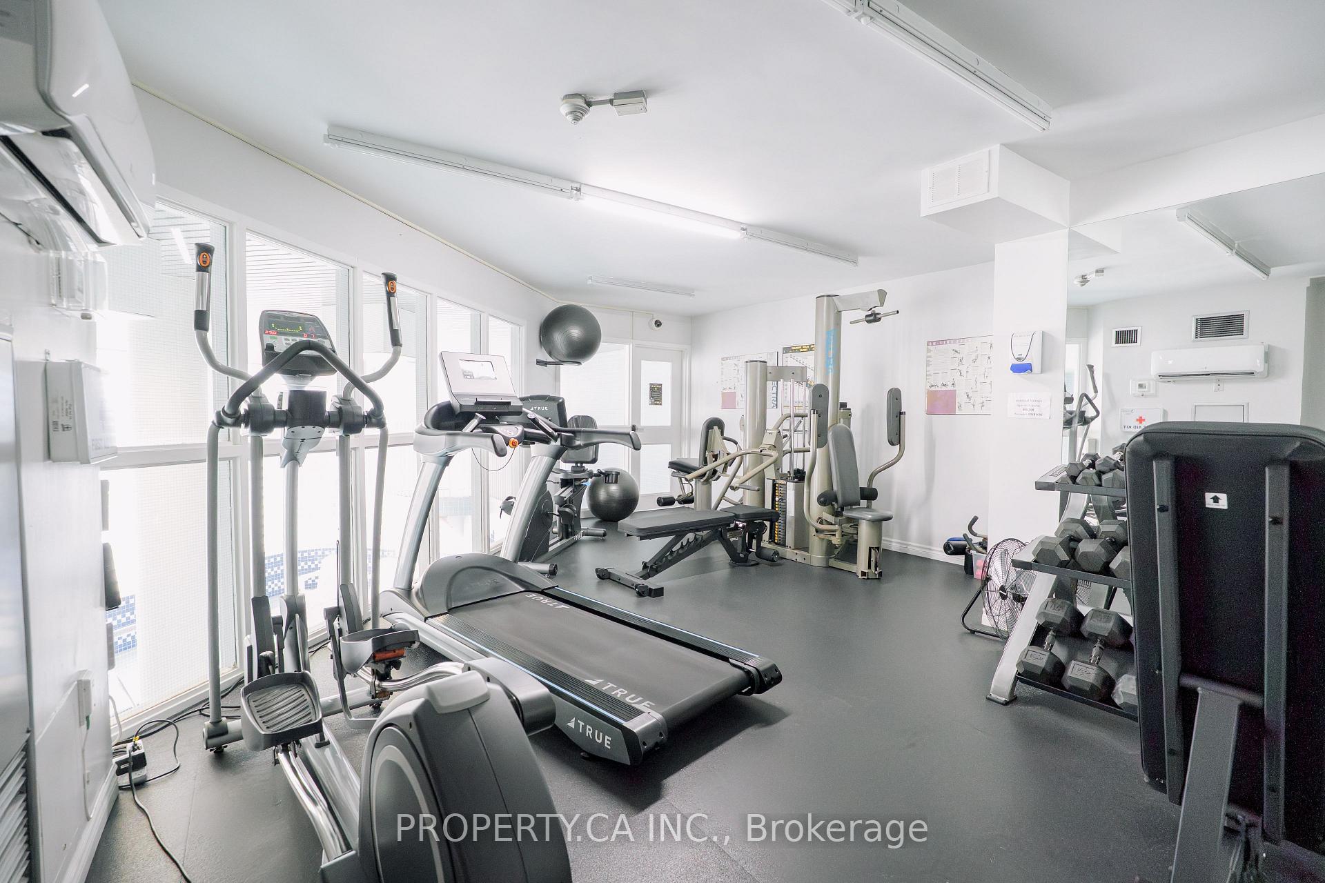 401 Queens Quay W 707