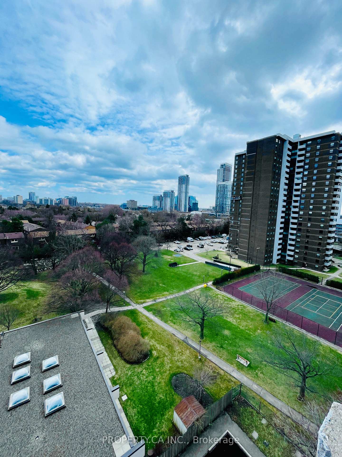5 Old Sheppard Avenue 1003