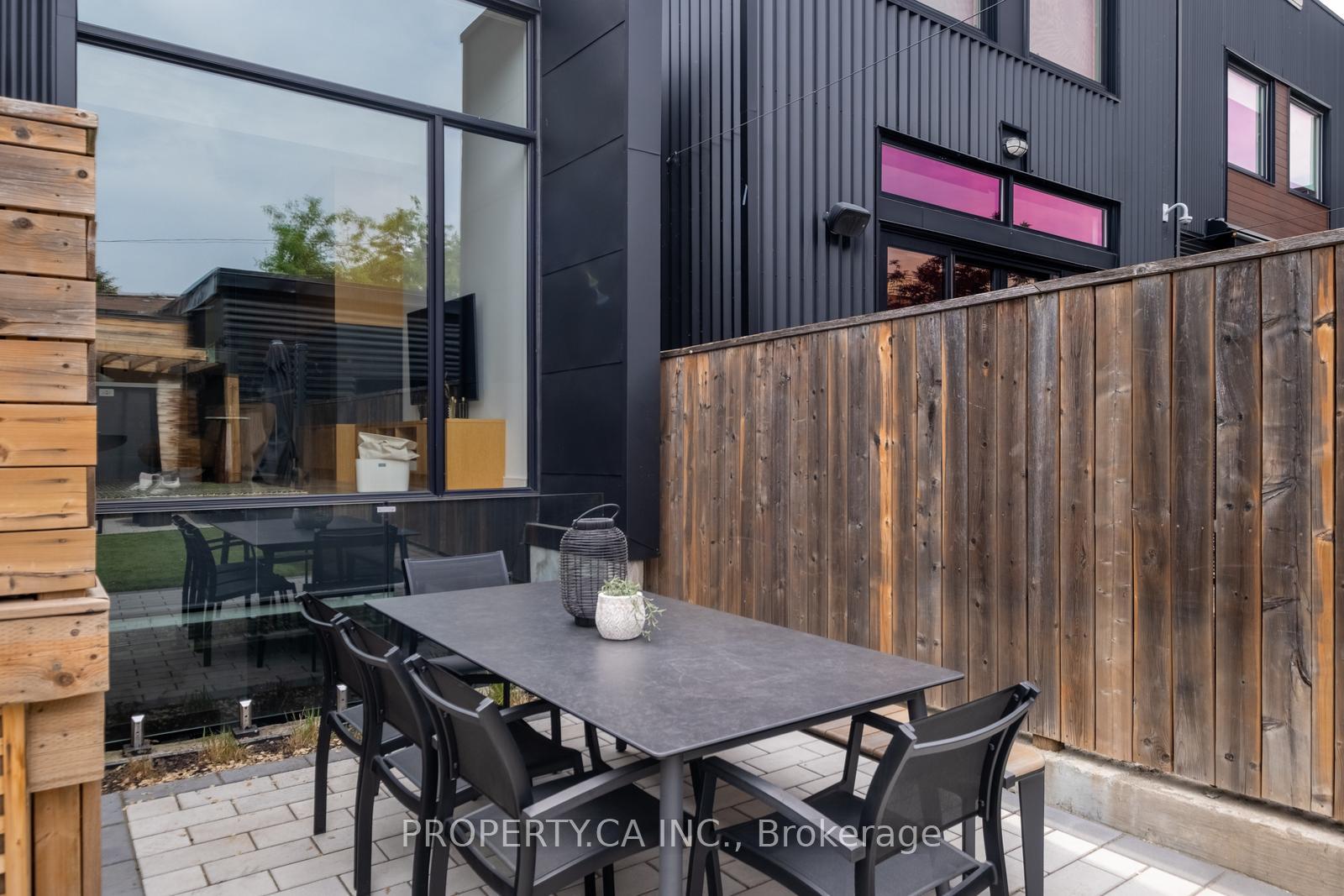 165 Lisgar Street