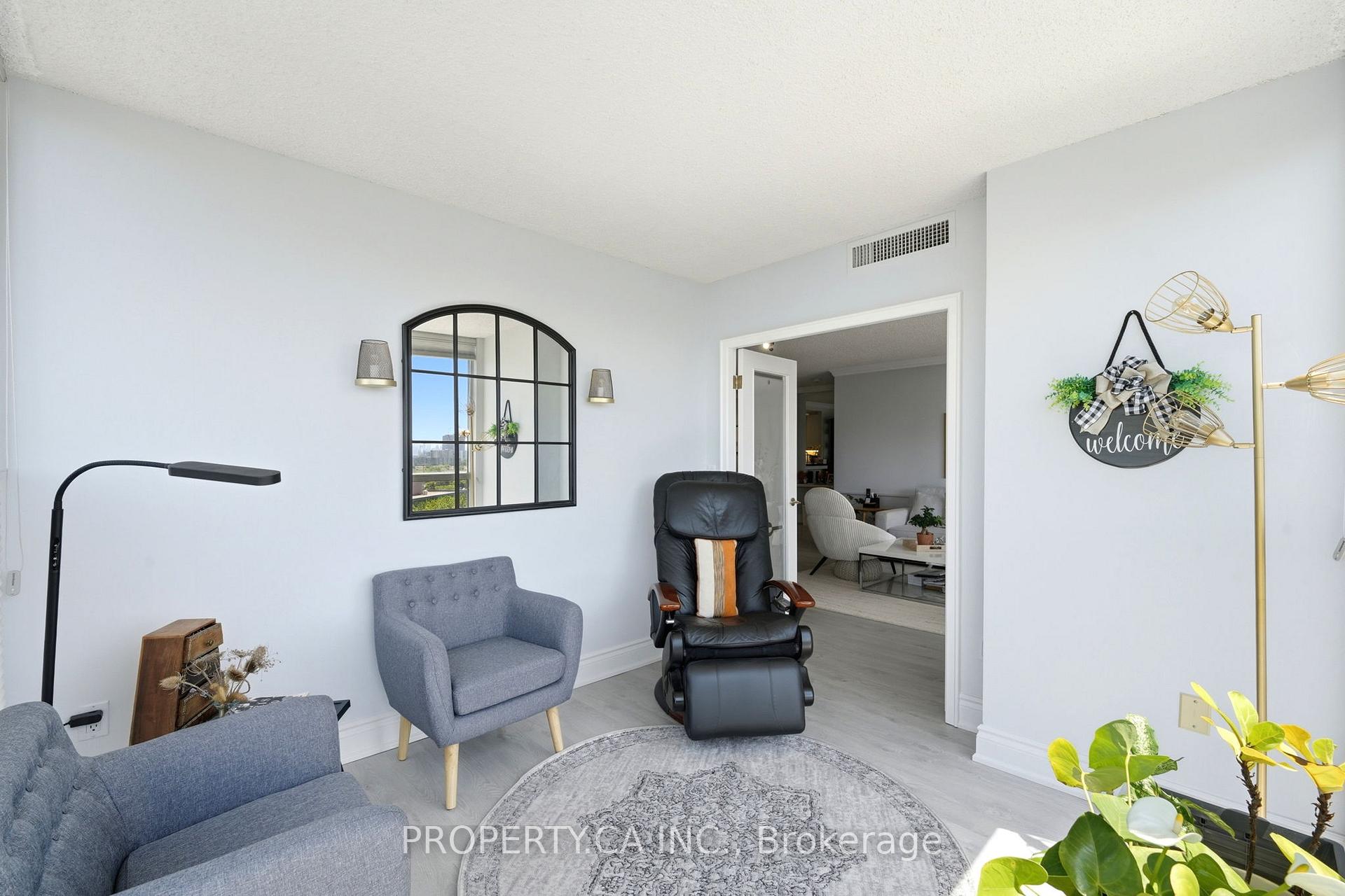 7 Concorde Place 1108