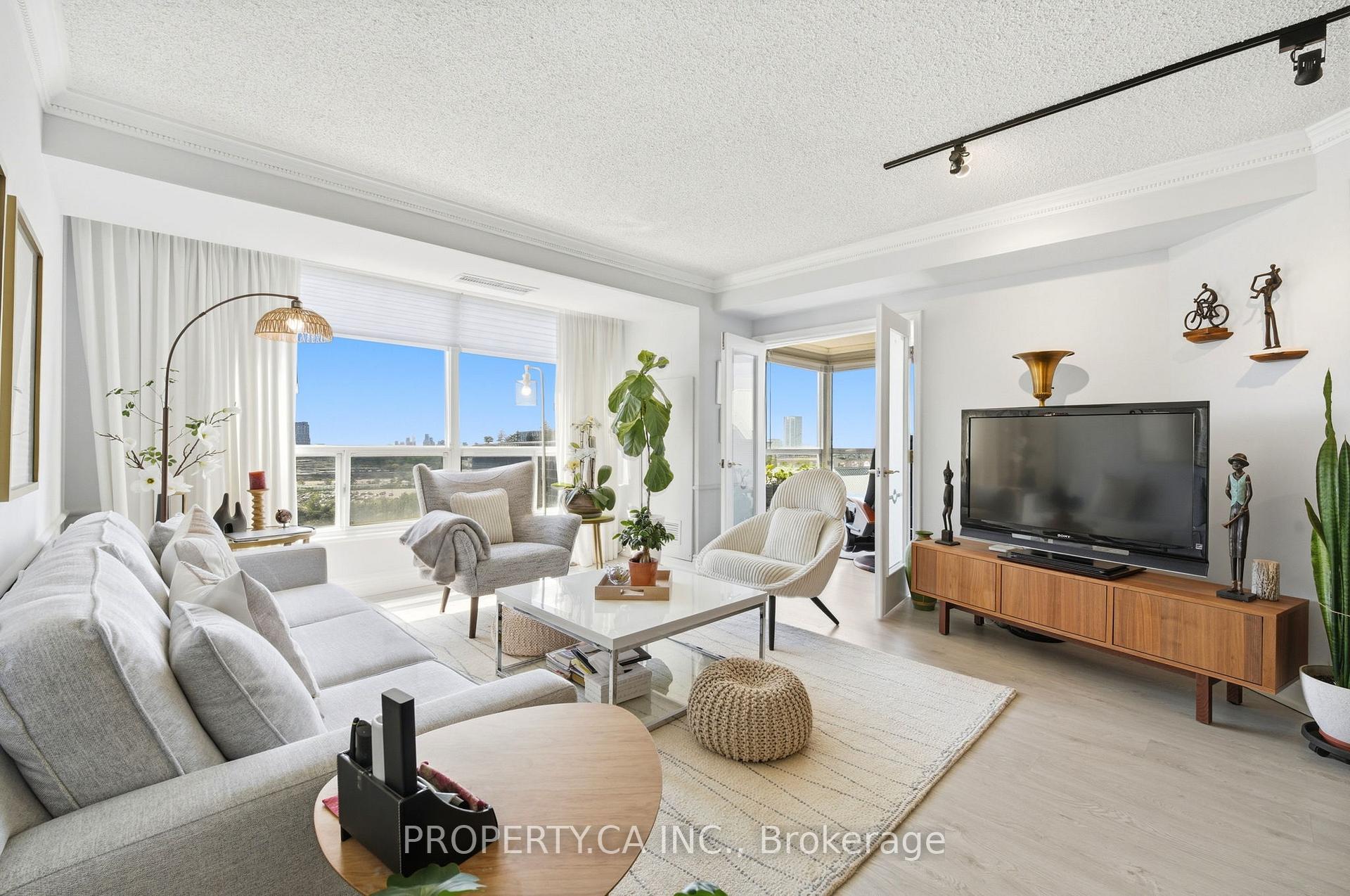 7 Concorde Place 1108