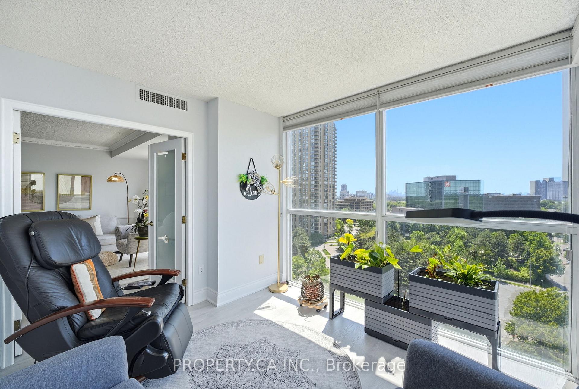 7 Concorde Place 1108