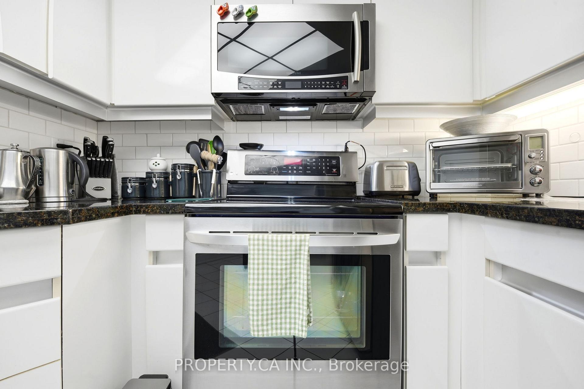 7 Concorde Place 1108