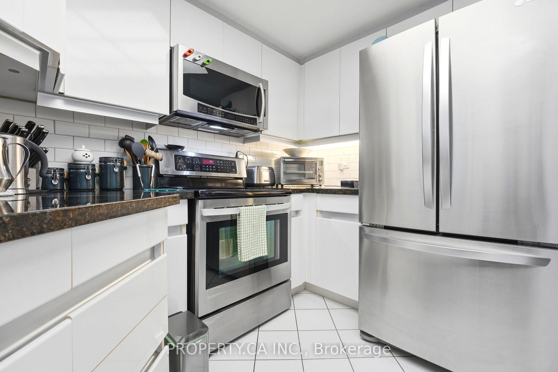 7 Concorde Place 1108