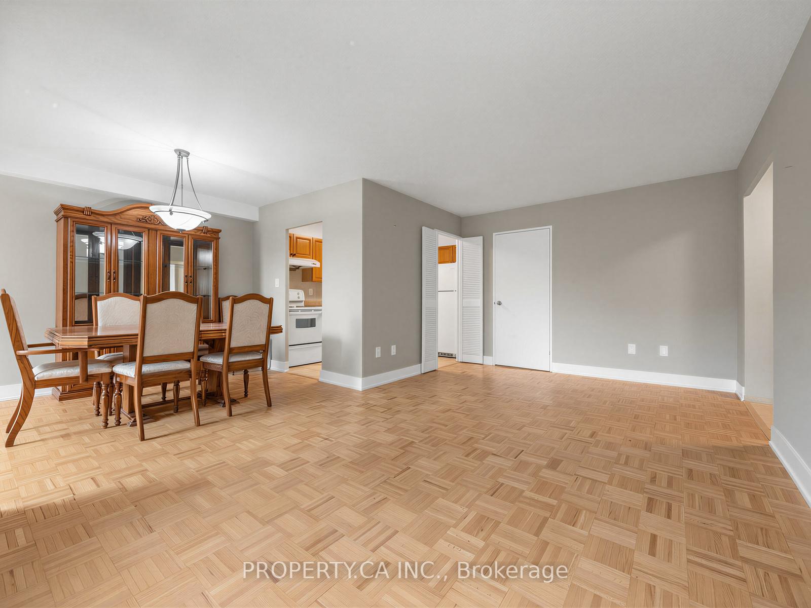 10 Edgecliff Golfway 708