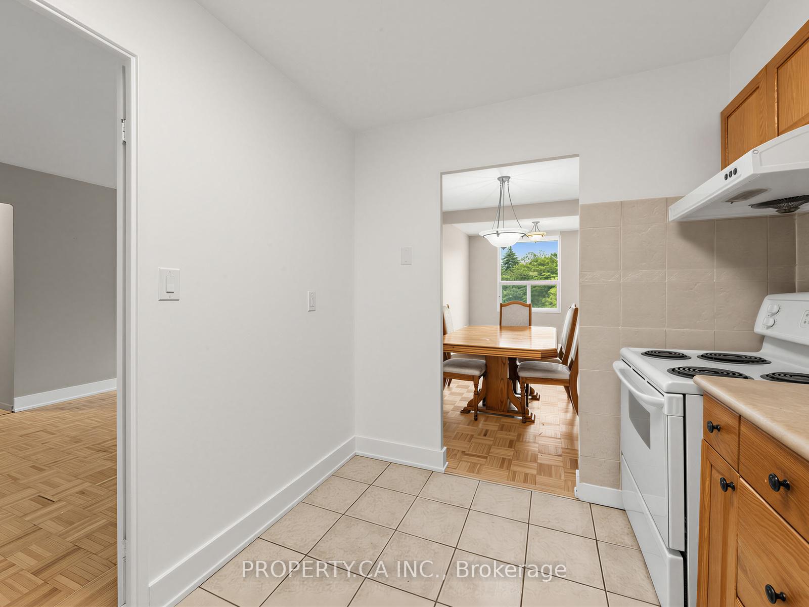 10 Edgecliffe Golfway 708