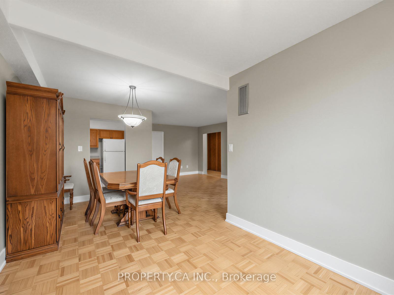 10 Edgecliffe Golfway 708
