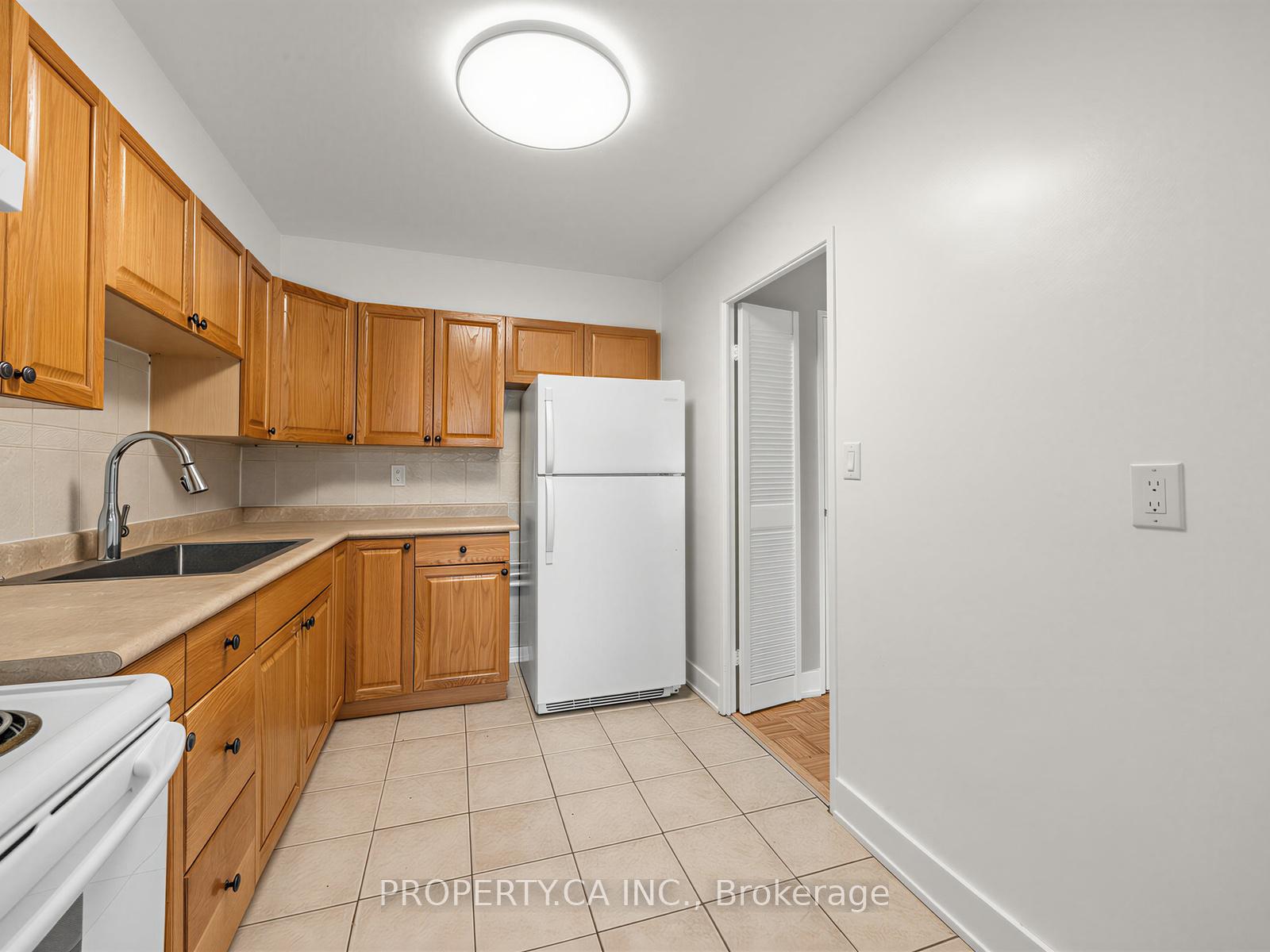 10 Edgecliffe Golfway 708