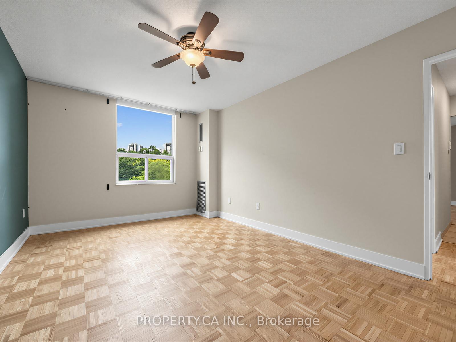 10 Edgecliffe Golfway 708