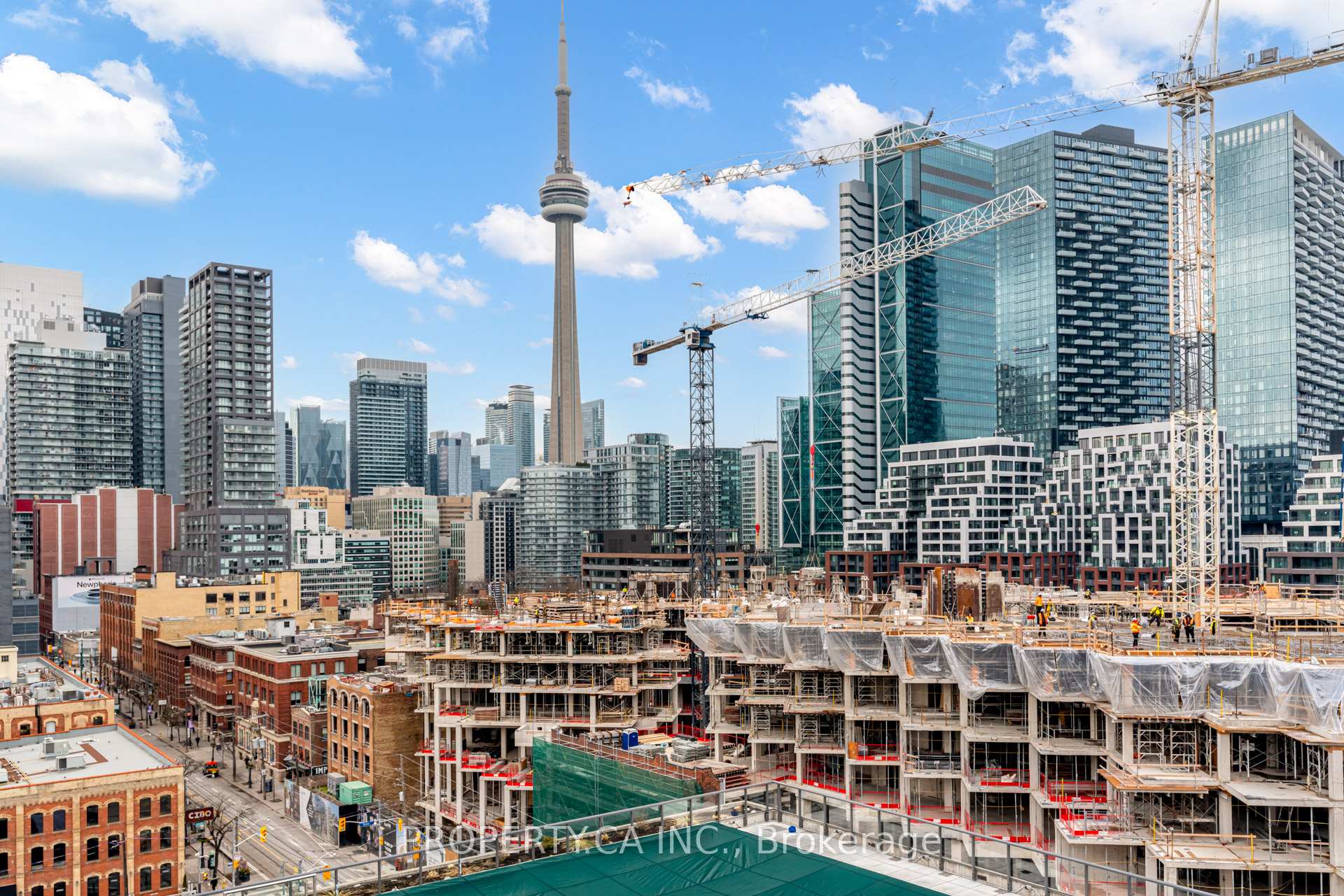 560 King Street W 1111