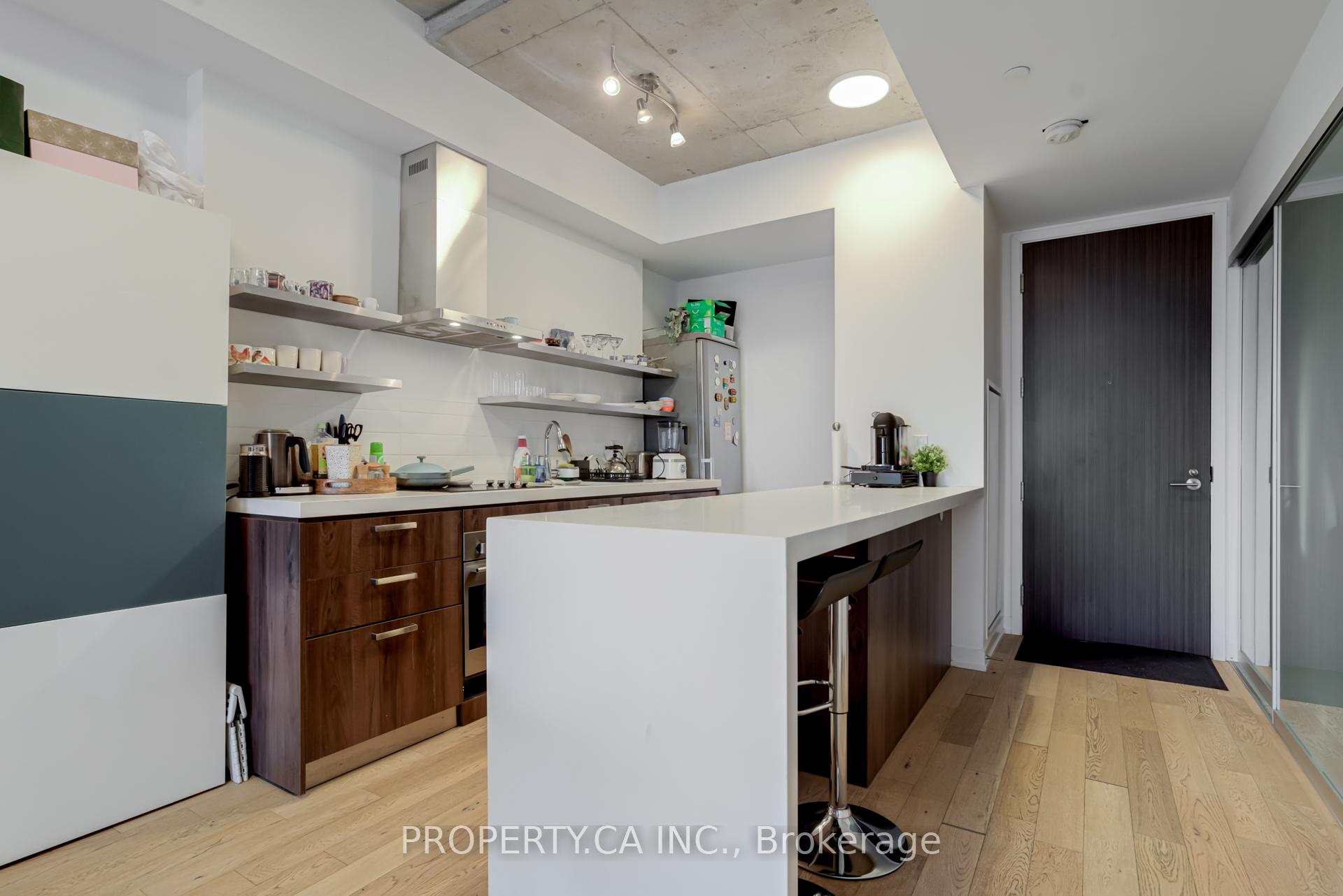 560 King Street W 1111
