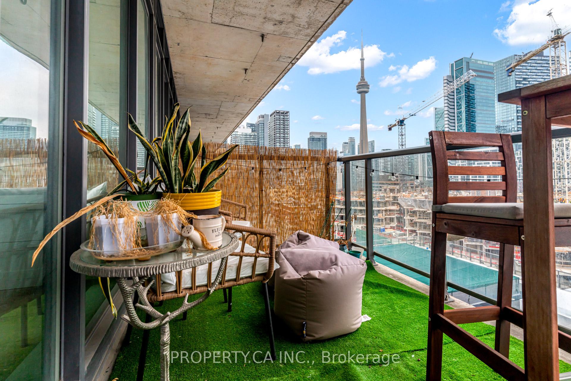 560 King Street W 1111