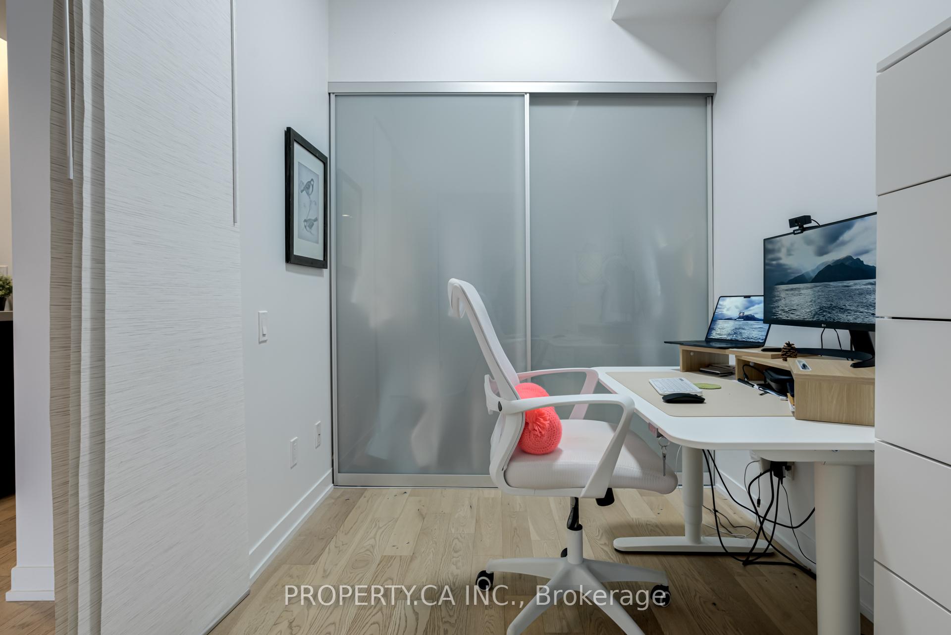 560 King Street W 1111