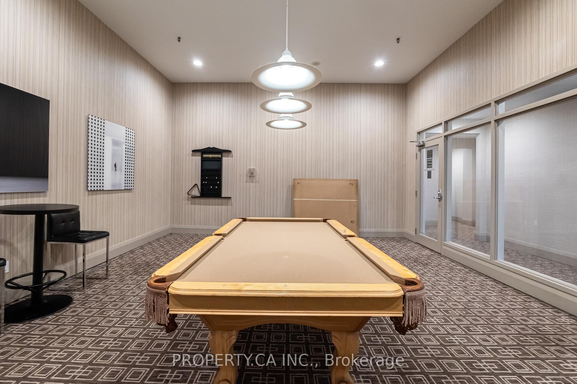 8 Hillcrest Avenue 2309, Toronto Unit: 2309
