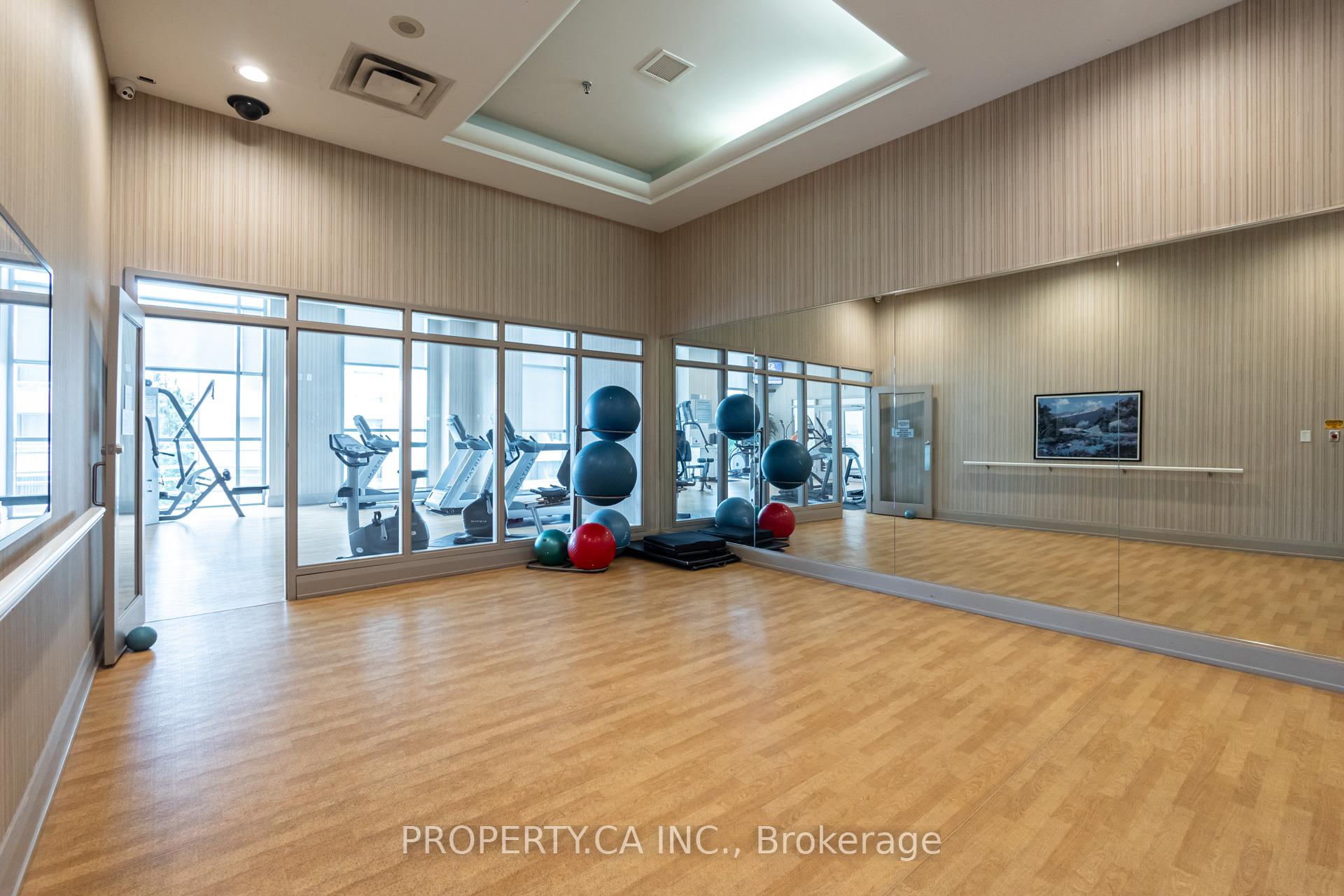8 Hillcrest Avenue 2309, Toronto Unit: 2309
