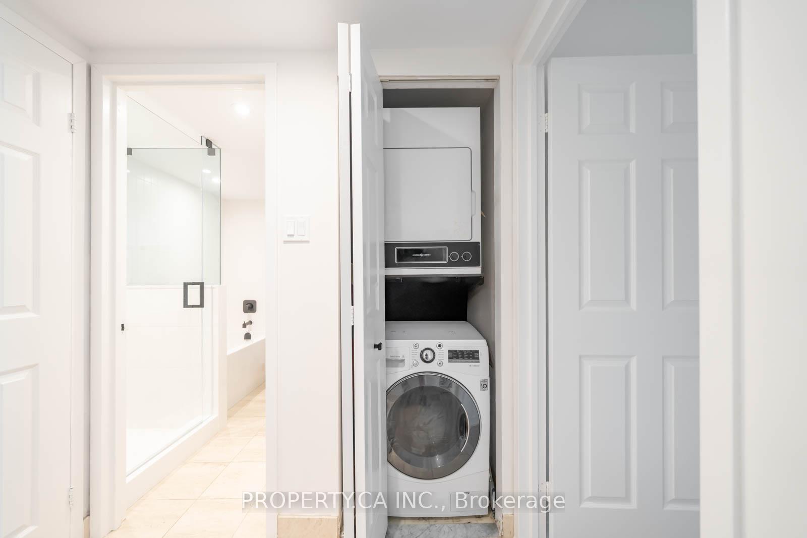 77 Harbour Square 1111, Toronto Unit: 1111