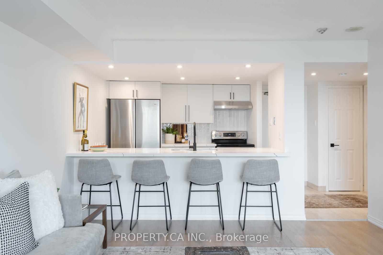 77 Harbour Square 1111, Toronto Unit: 1111
