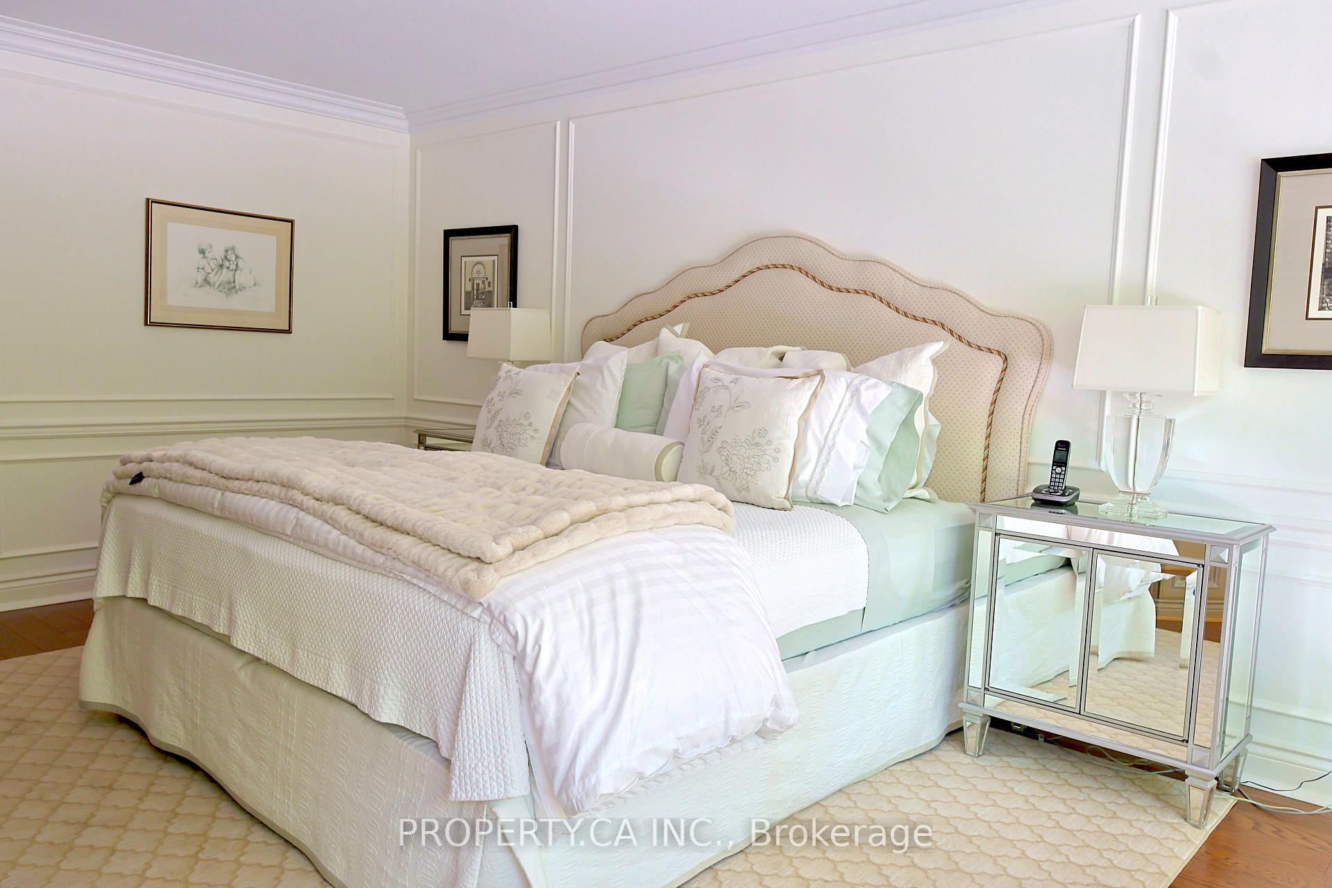 18 Lower Village Gate 203, Toronto Unit: 203