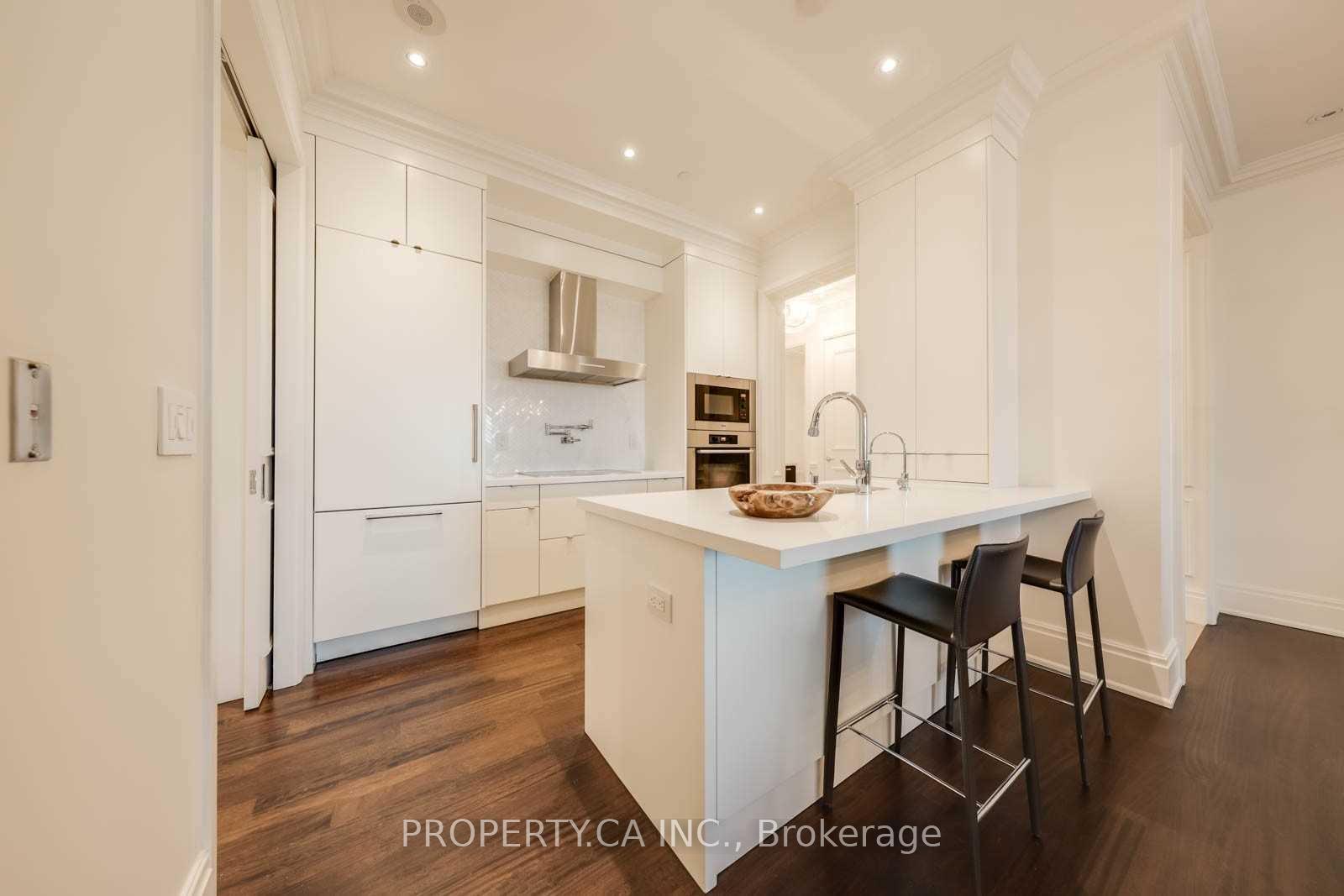 311 Bay Street 3706, Toronto Unit: 3706
