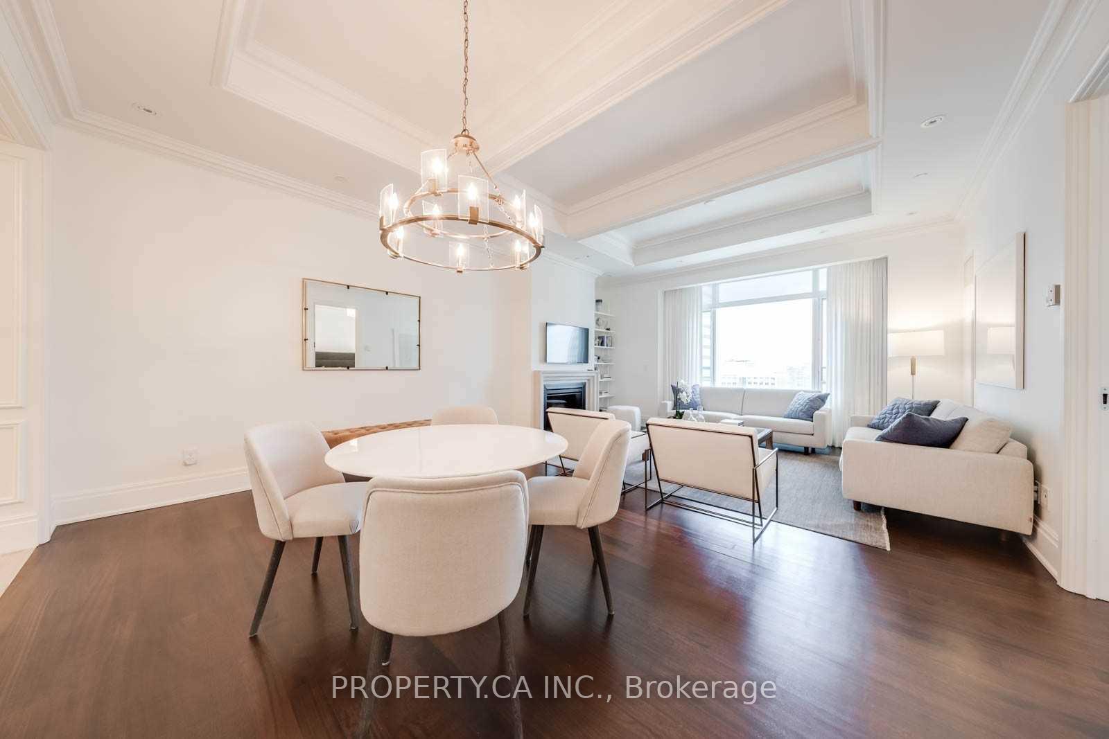 311 Bay Street 3706, Toronto Unit: 3706