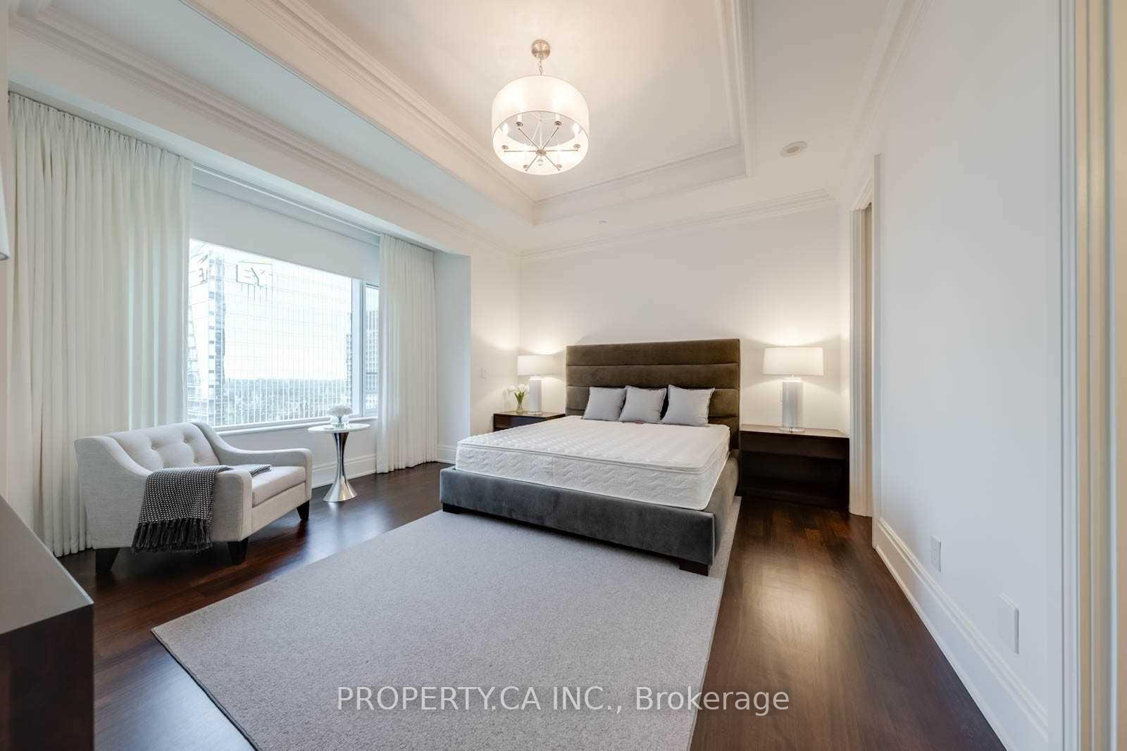 311 Bay Street 3706, Toronto Unit: 3706